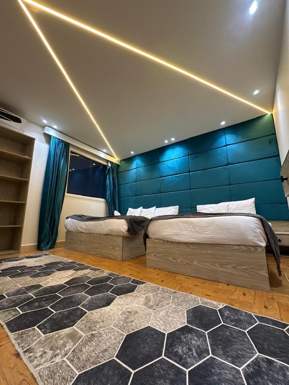 Soho Scarab Pyramids View - Photo 9