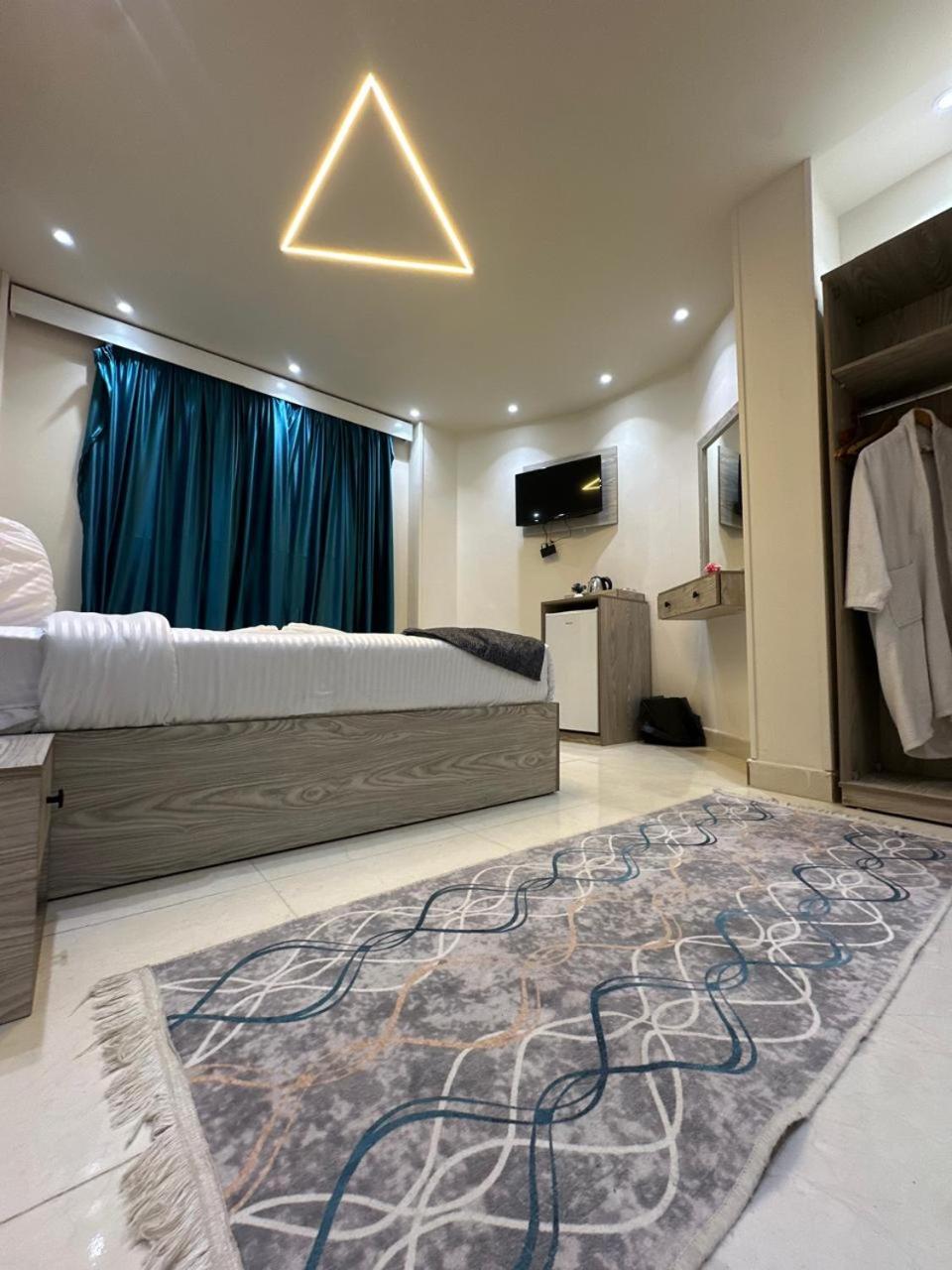 Soho Scarab Pyramids View - Photo 59