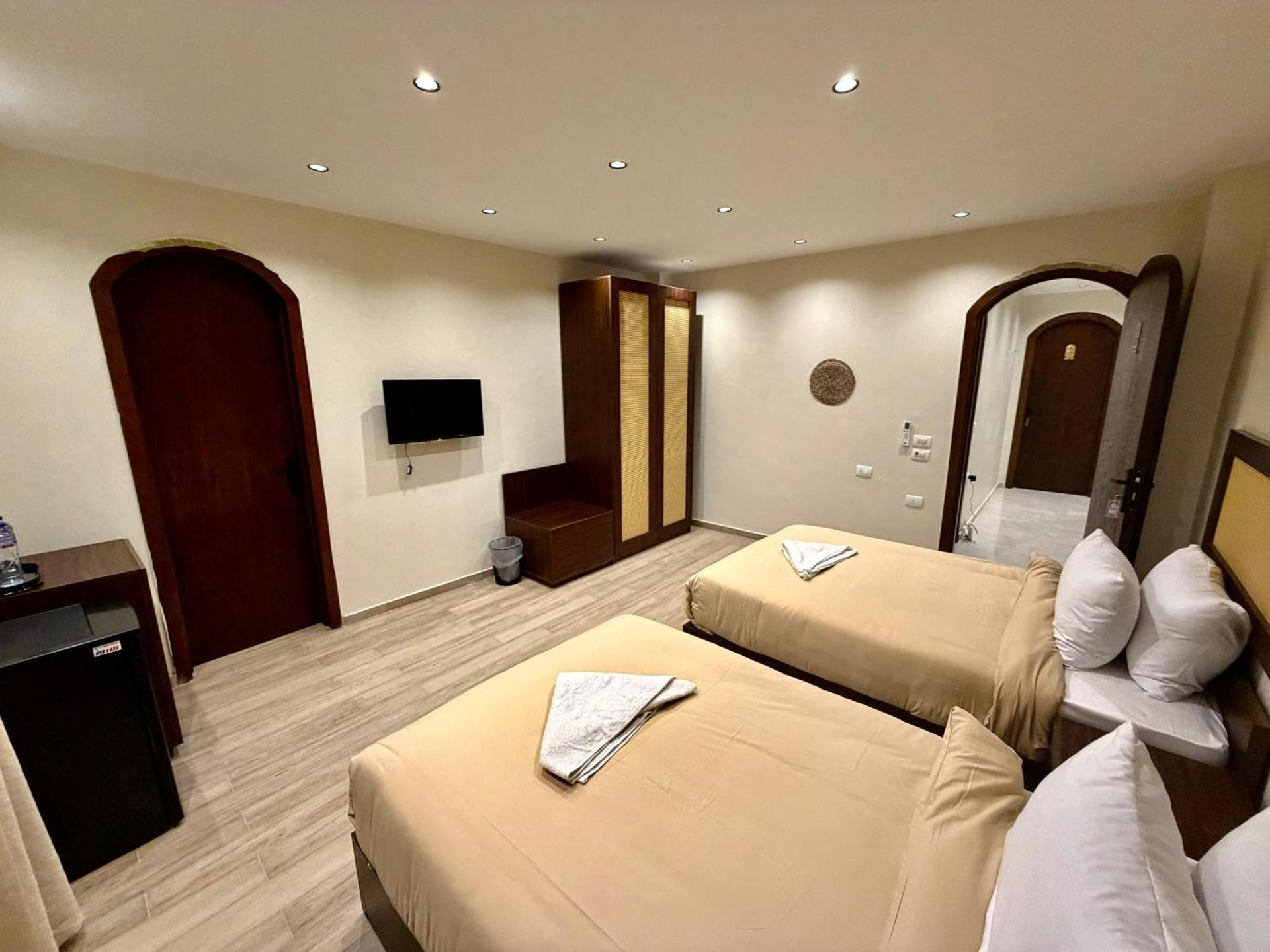 Solima Pyramids View - Photo 114