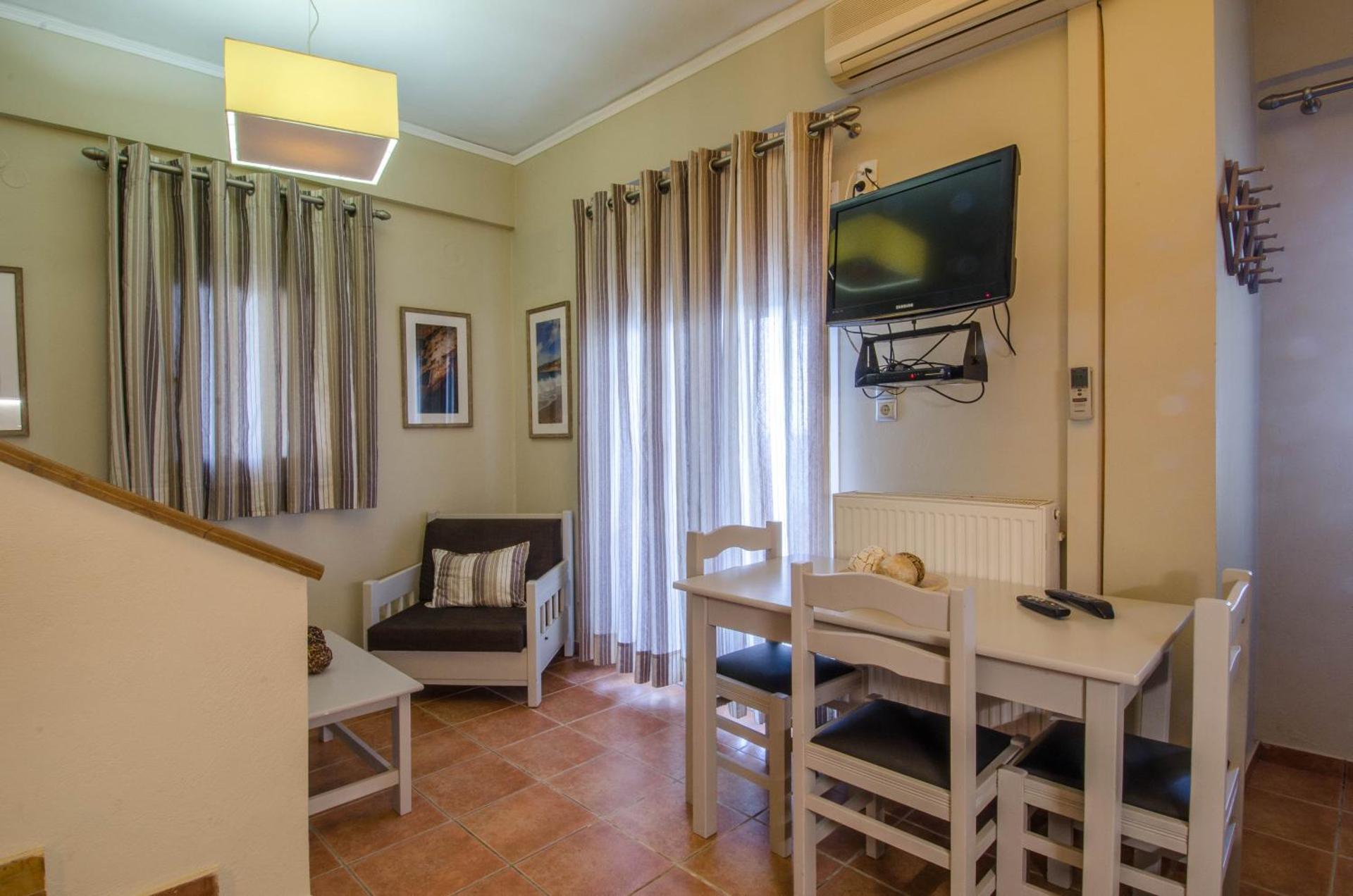 Plaka Studios - Photo 73