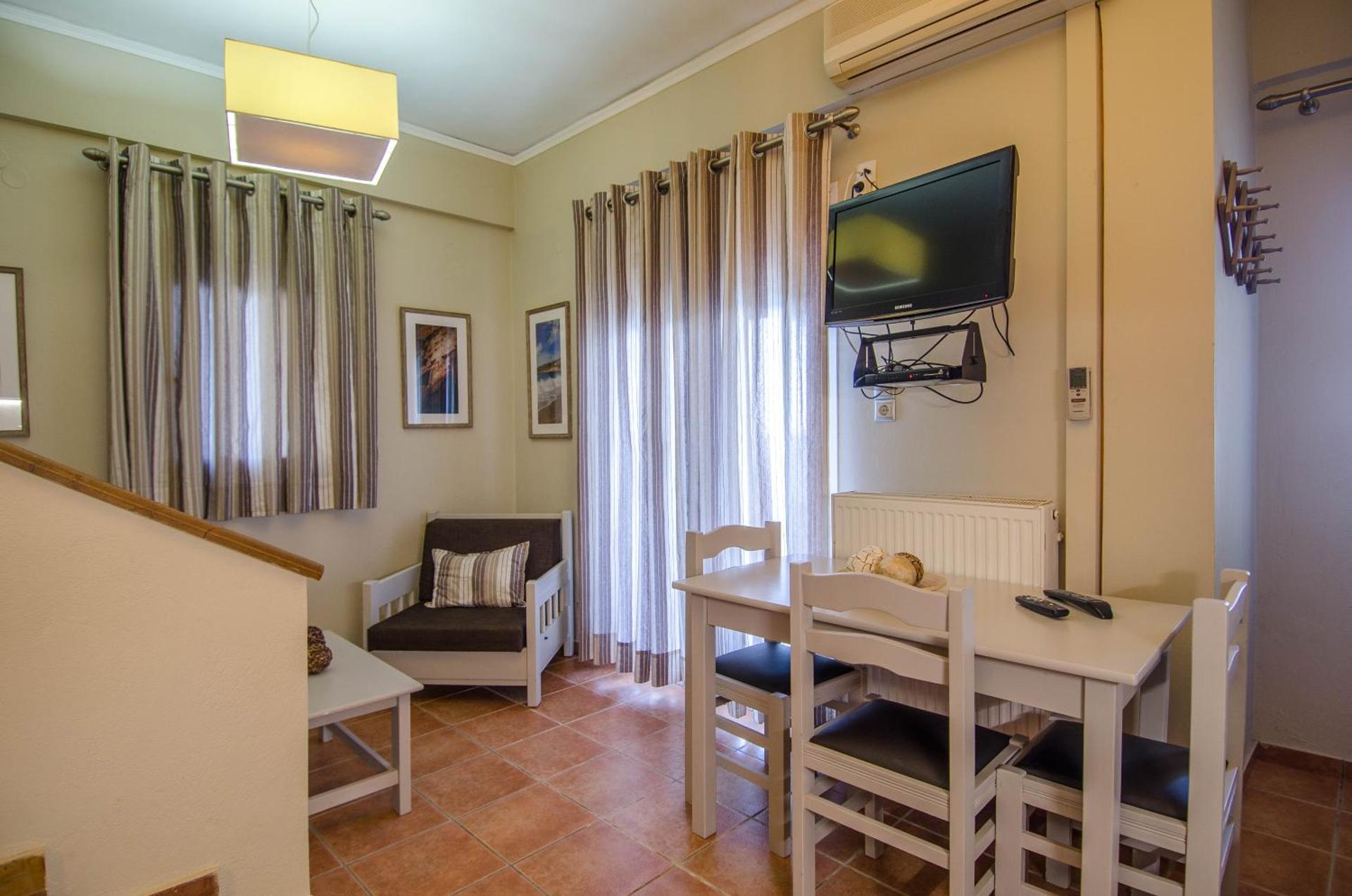 Plaka Studios - Photo 75