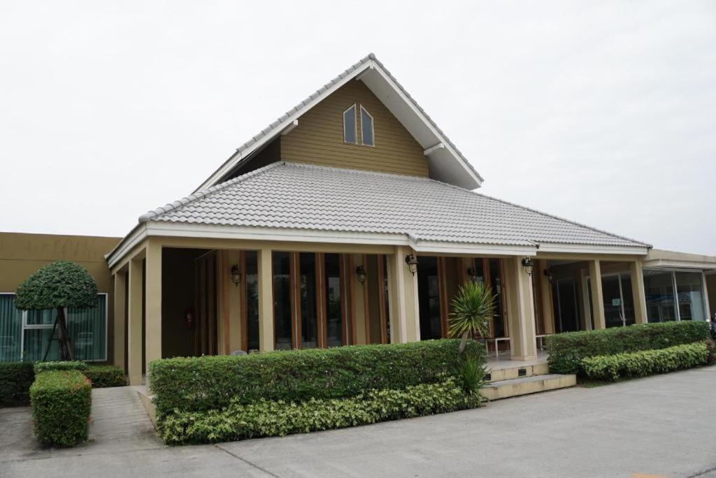 The One Residence Hotel - Photo 34