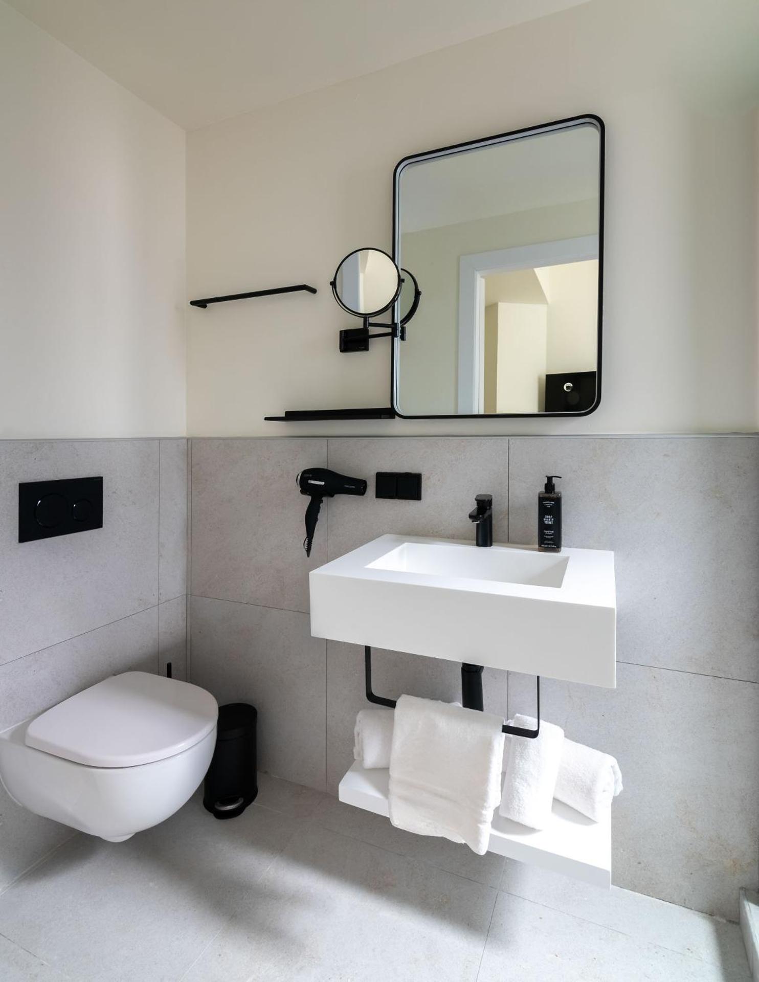 Limehome Athens Geraniou - Photo 38