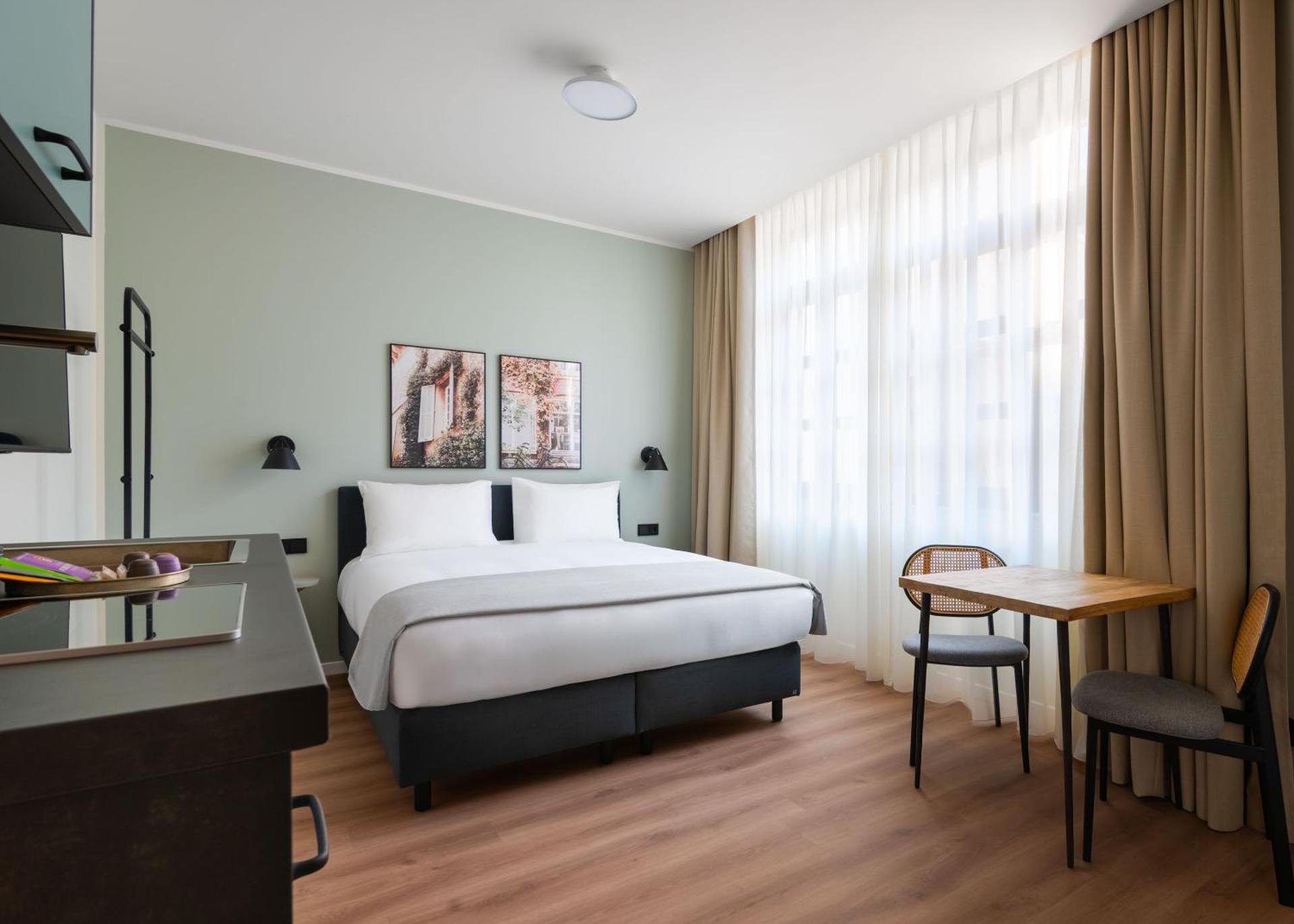 Limehome Athens Geraniou