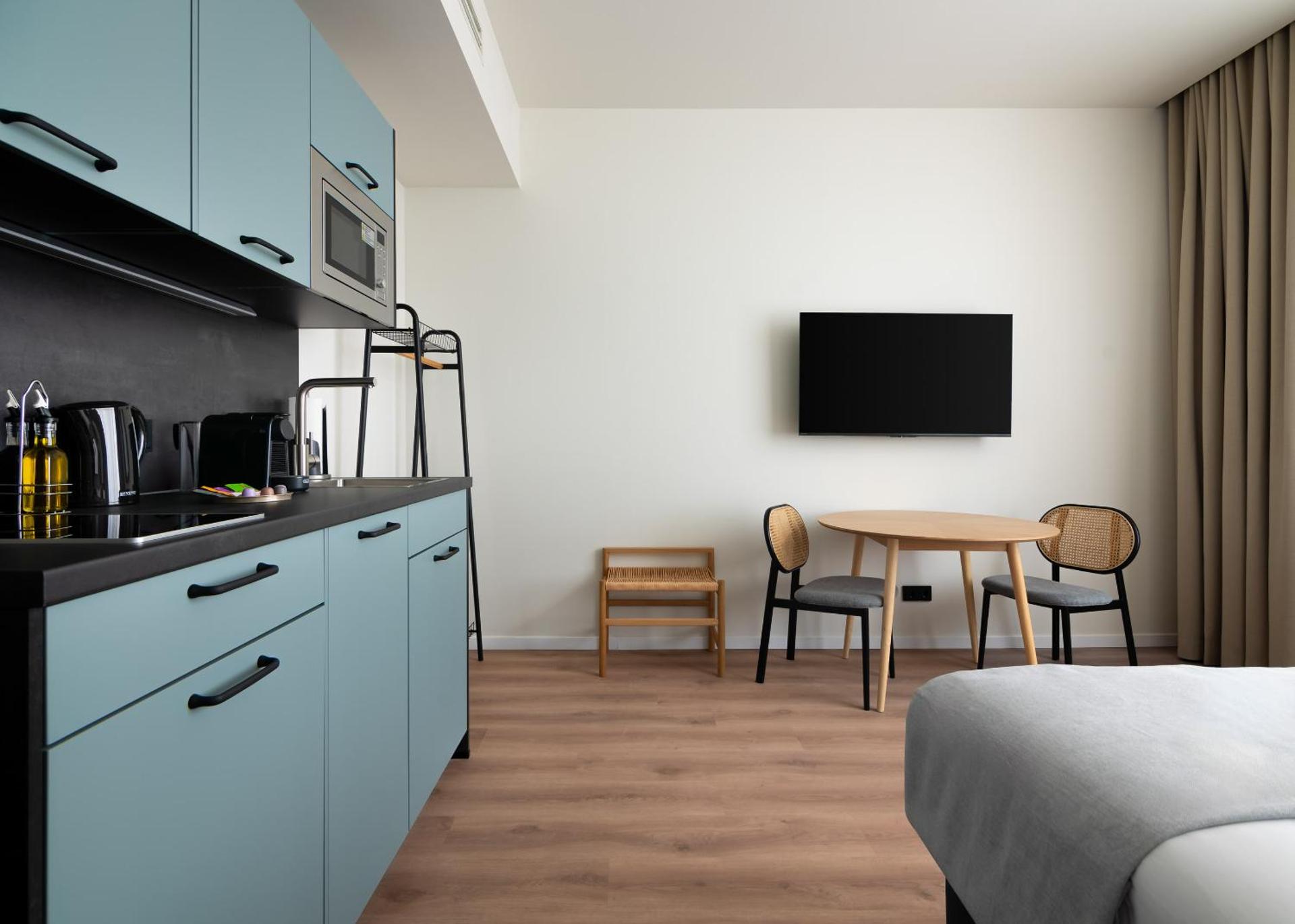 Limehome Athens Geraniou - Photo 5