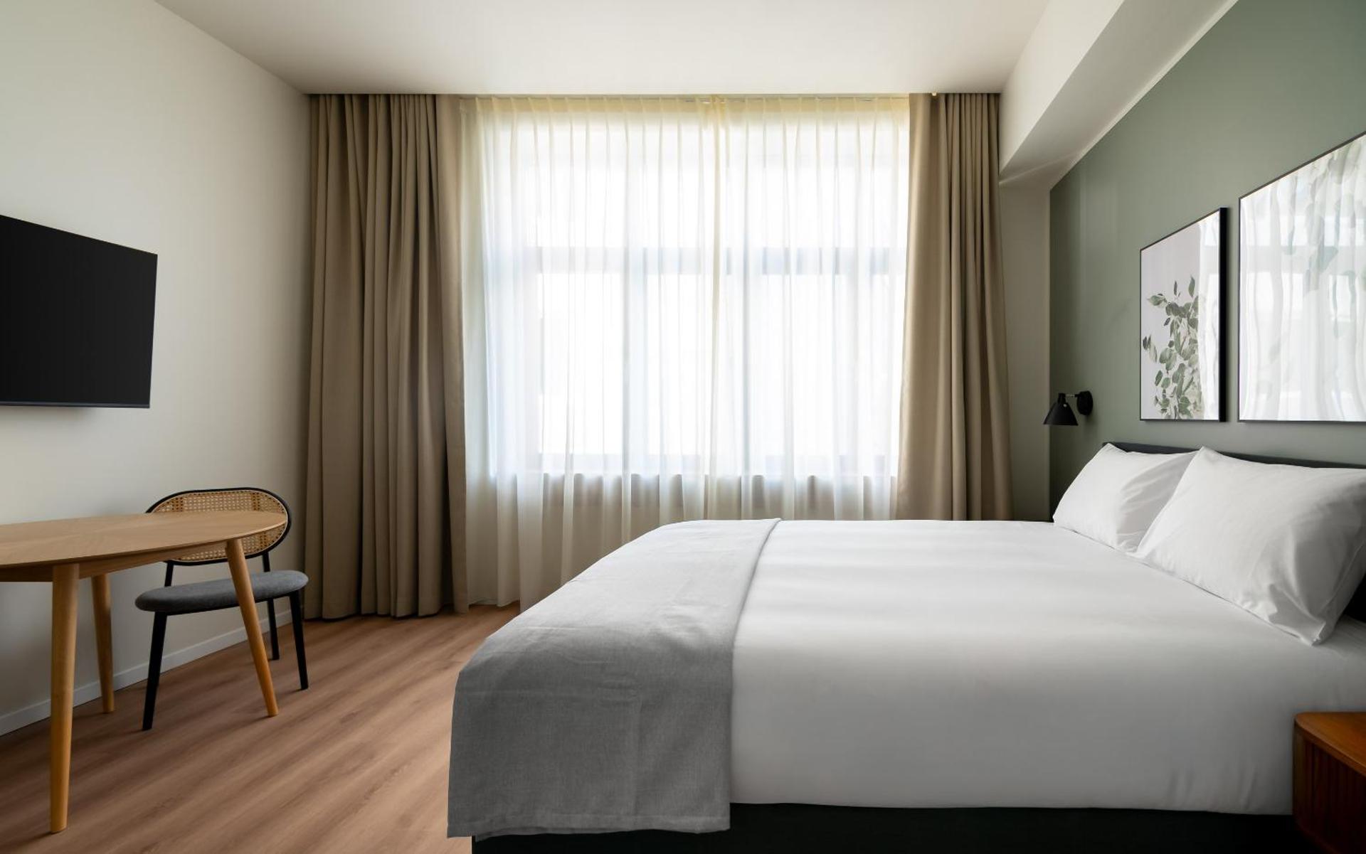 Limehome Athens Geraniou - Photo 13