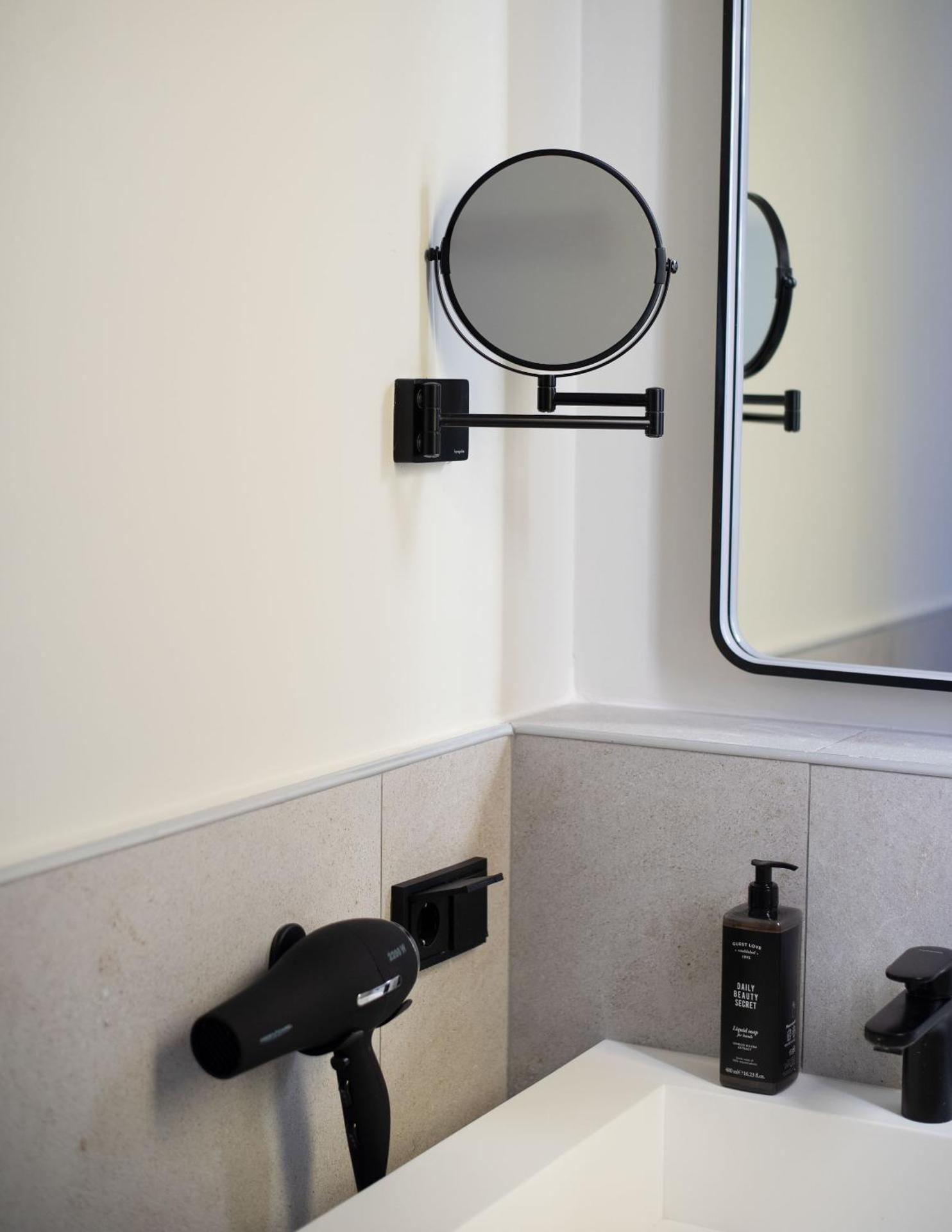 Limehome Athens Geraniou - Photo 19