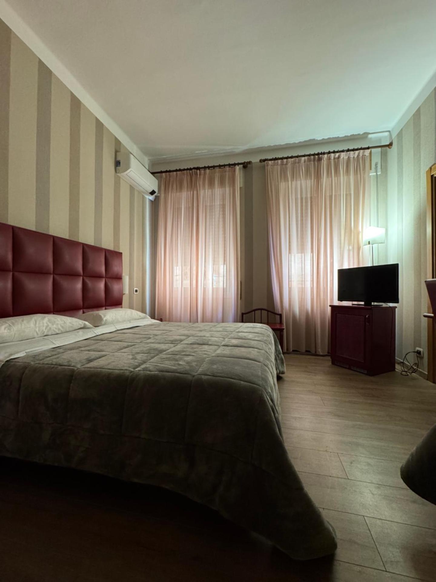 Hotel Kristina - Photo 57
