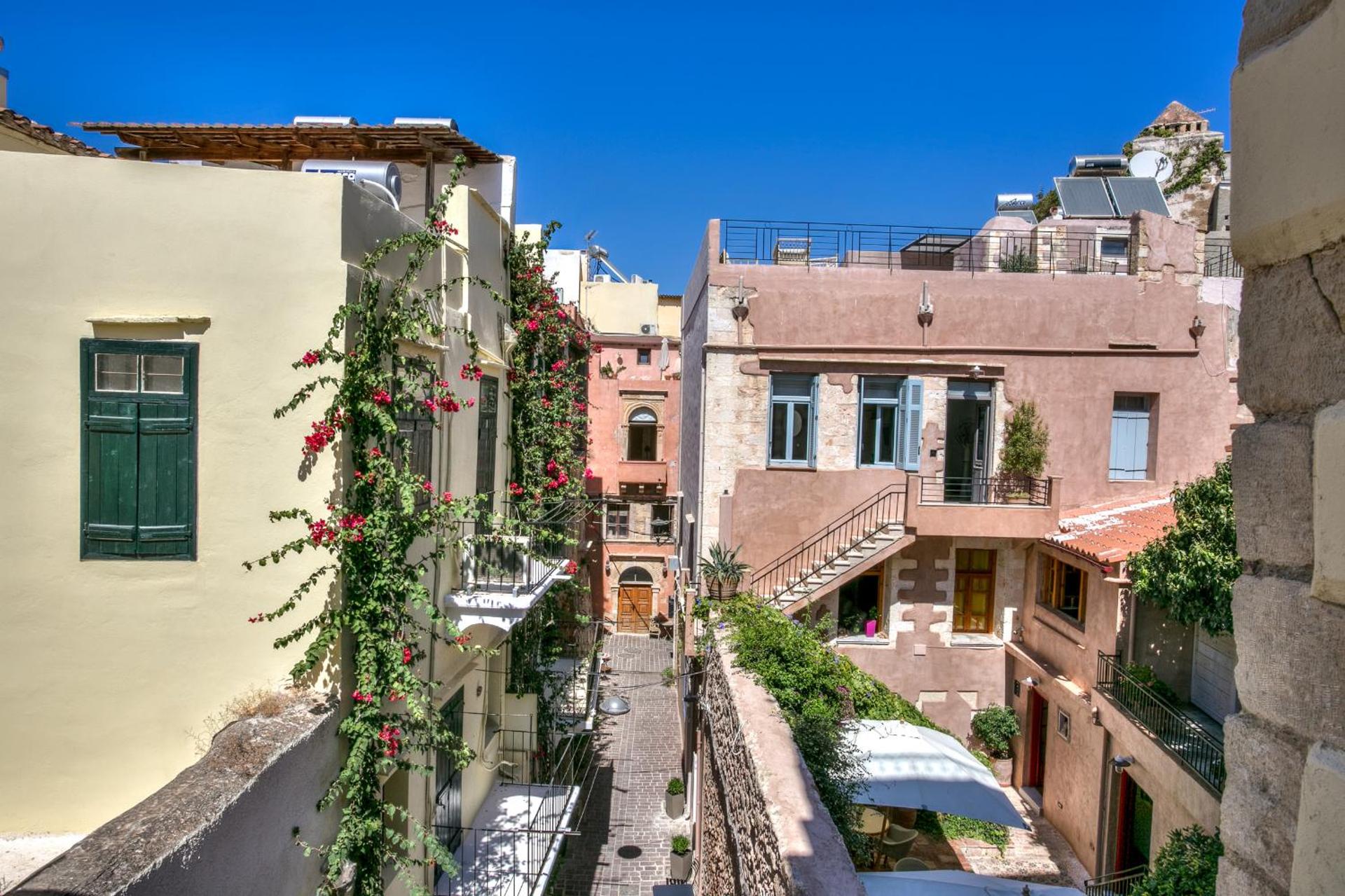 Ifigenia Lux MAISONETTE in oldtown and Villas in theriso vilage 14 km outside of chania - Photo 20