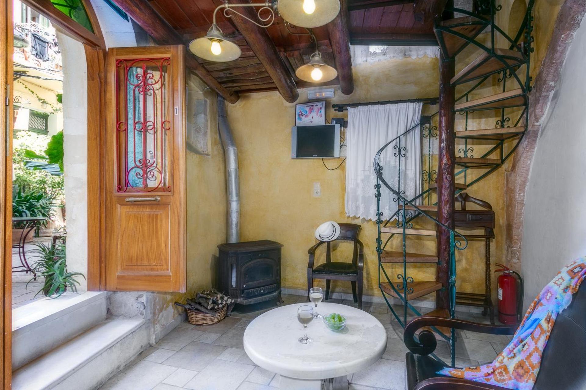 Ifigenia Lux MAISONETTE in oldtown and Villas in theriso vilage 14 km outside of chania - Photo 69