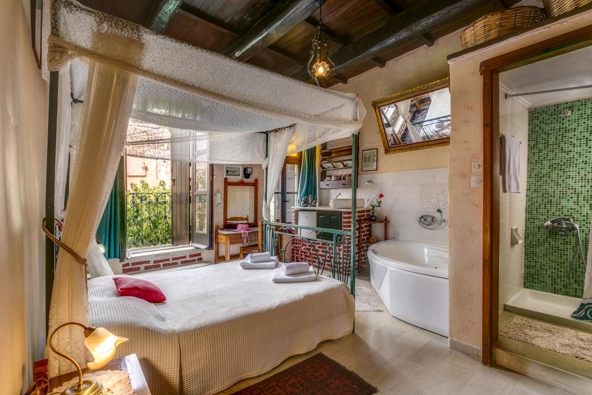 Ifigenia Lux MAISONETTE in oldtown and Villas in theriso vilage 14 km outside of chania - Photo 74