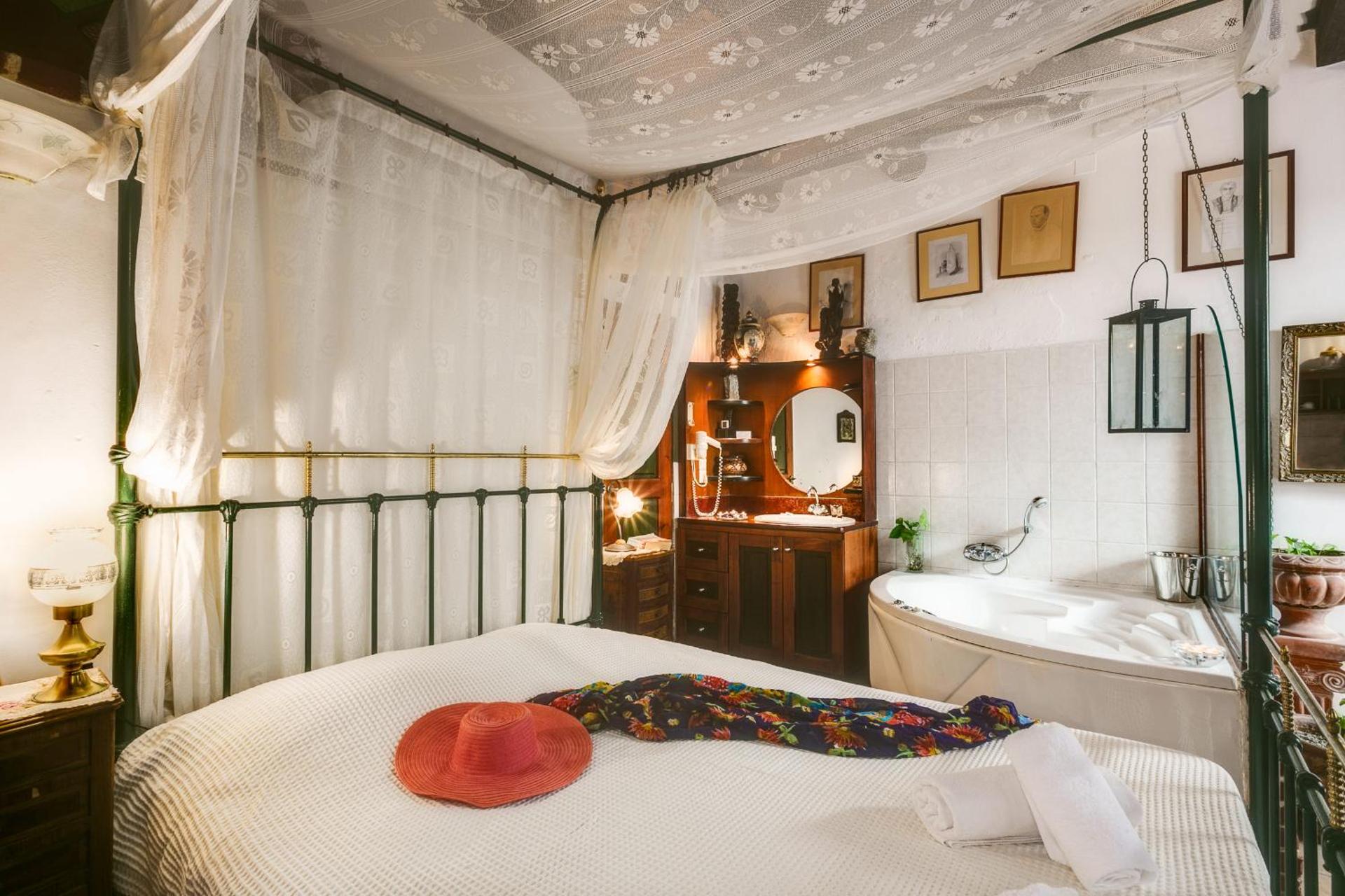Ifigenia Rooms - Photo 8