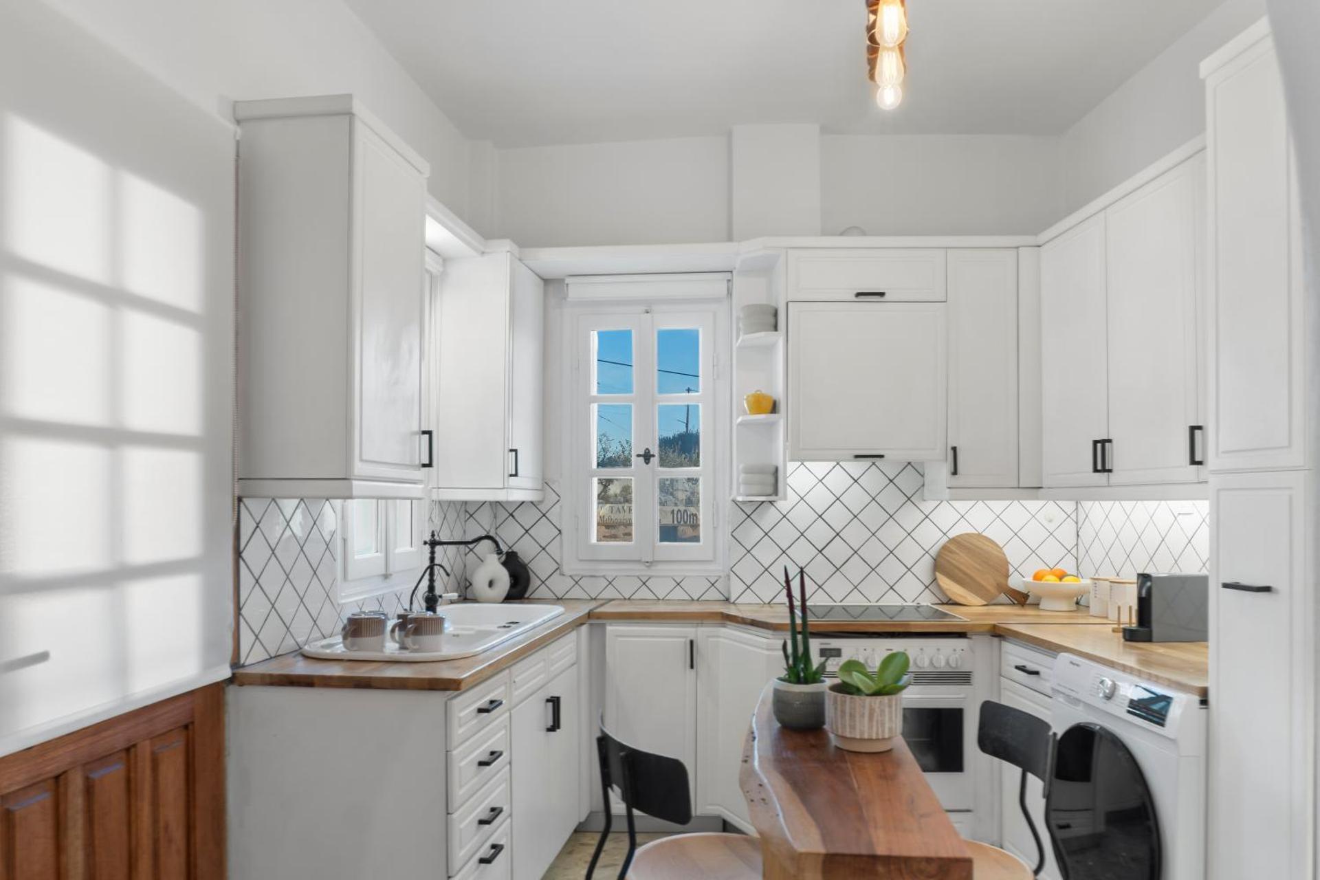 Lithi Stylish Apartments- Eco Luxury Suite - Photo 16