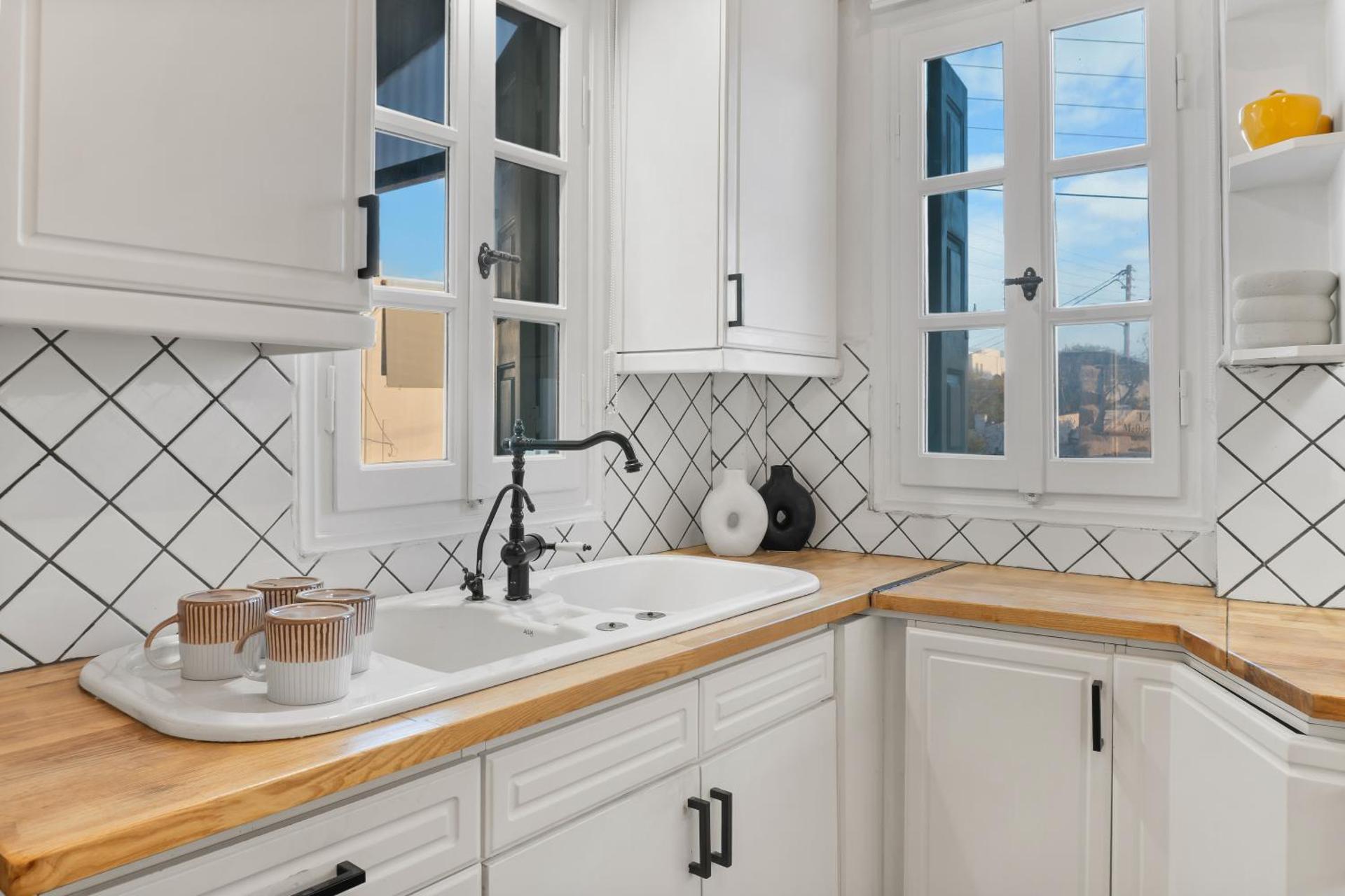 Lithi Stylish Apartments- Eco Luxury Suite - Photo 12