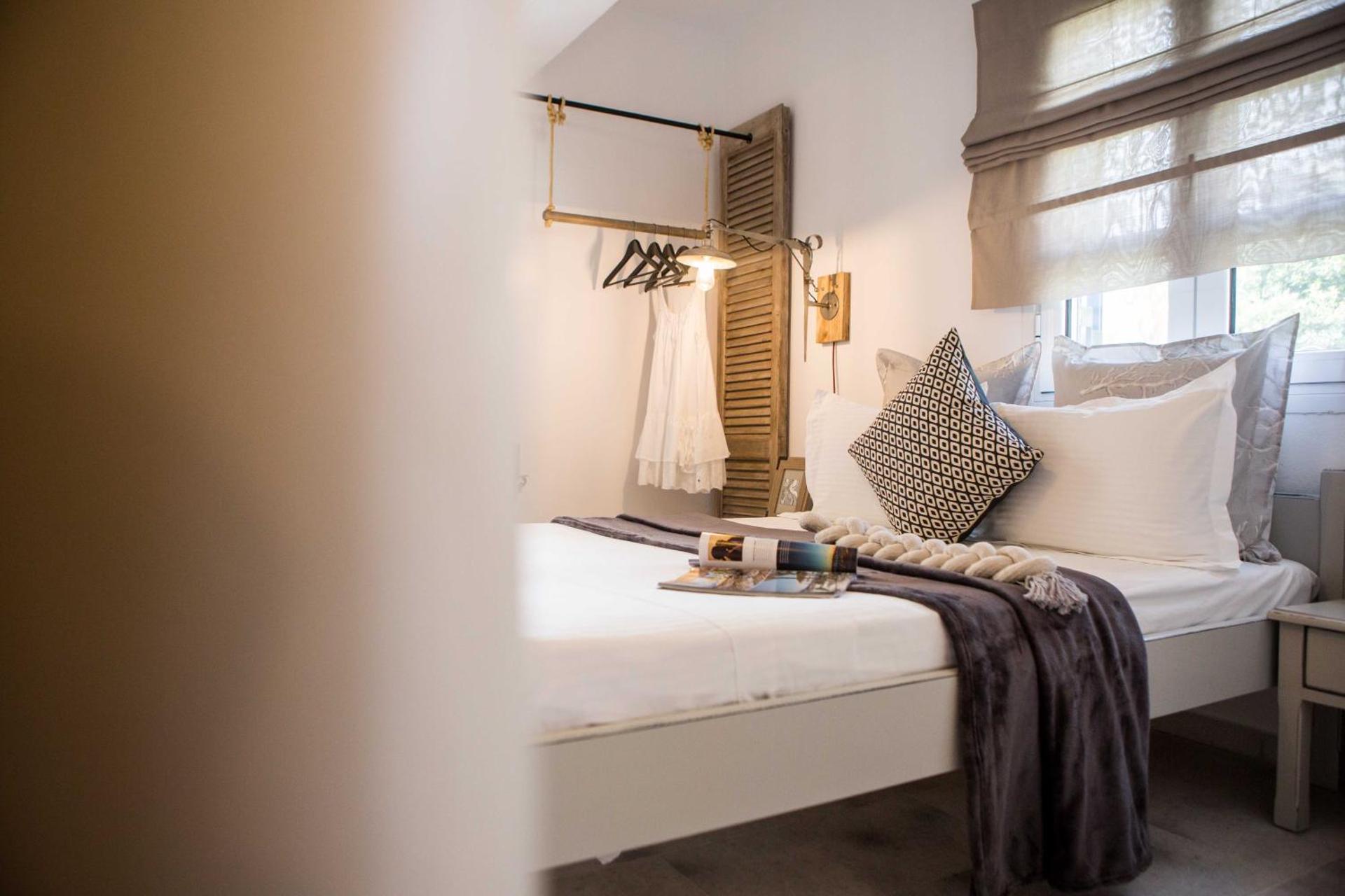 Luxury One-Bedroom Apartment with Garden View