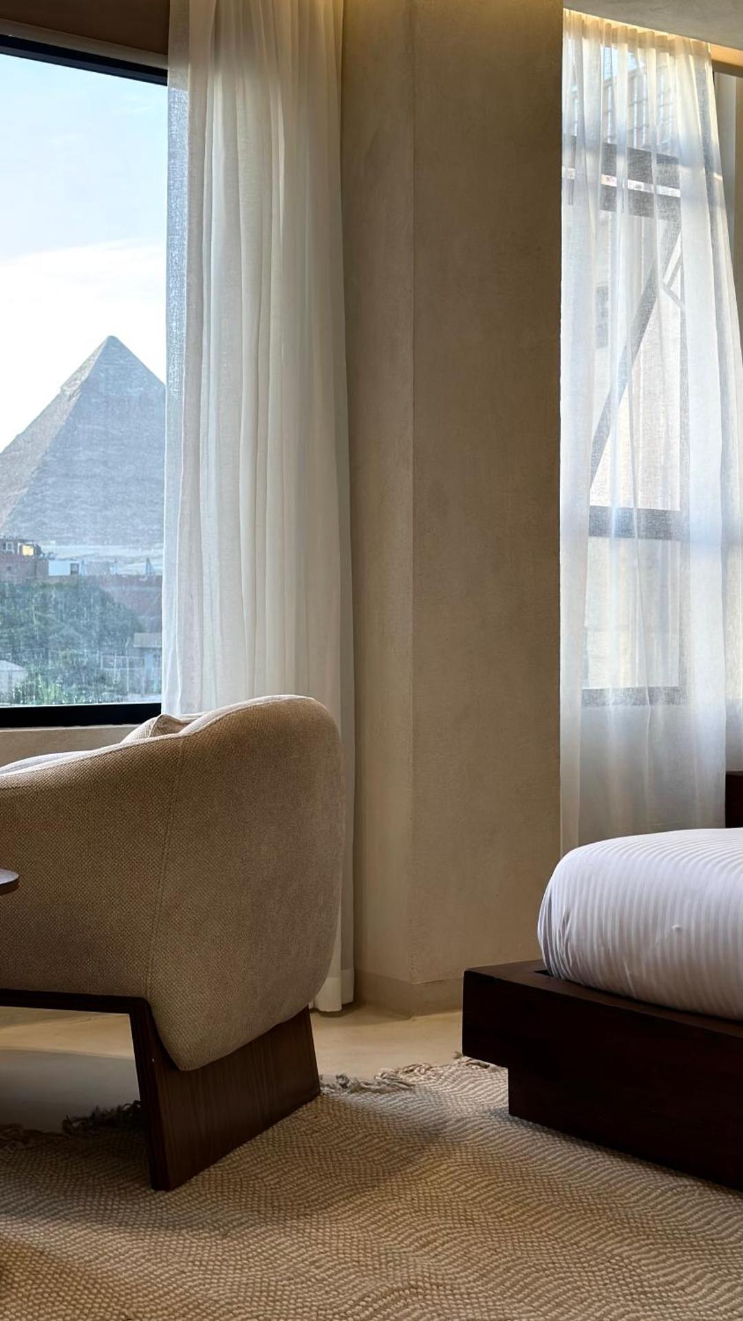 AMUNET Pyramids View Boutique Hotel with Pool and Rooftop Jacuzzi - Photo 56