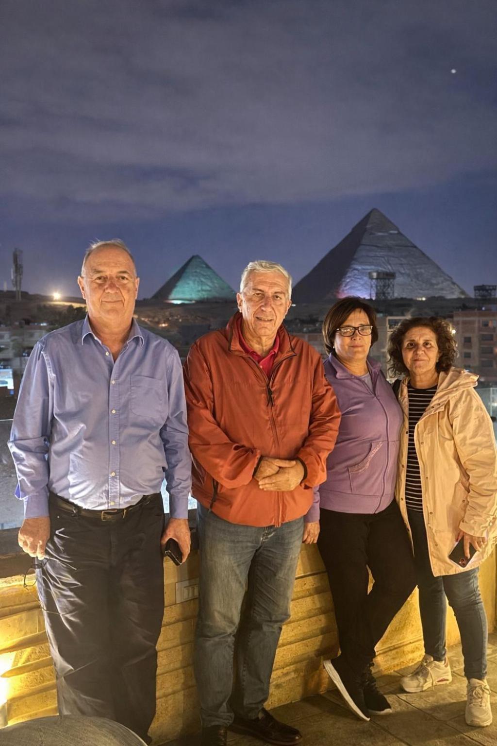 Golden Pyramids Crown - Photo 21