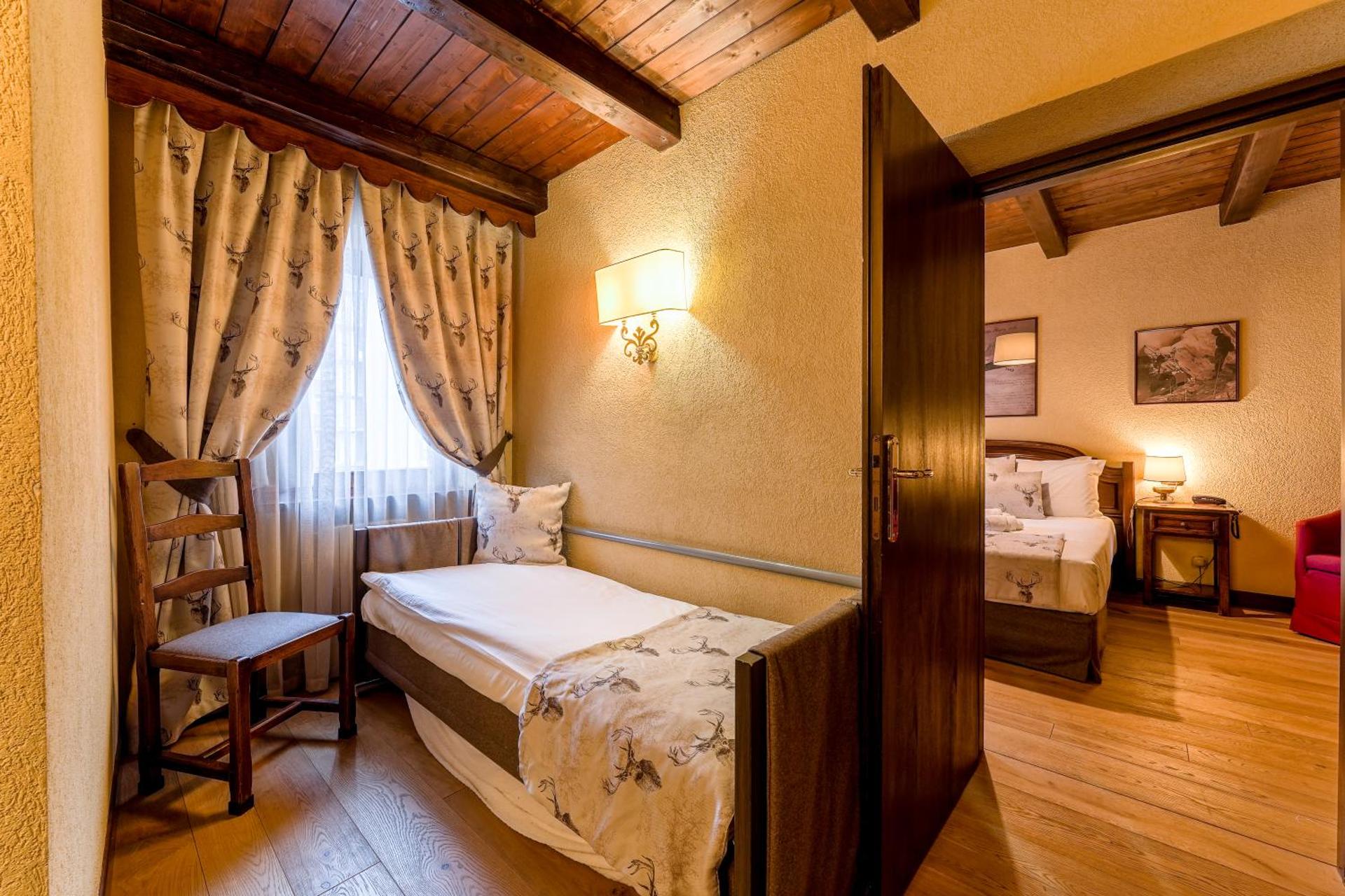 Hotel Jumeaux - Photo 18