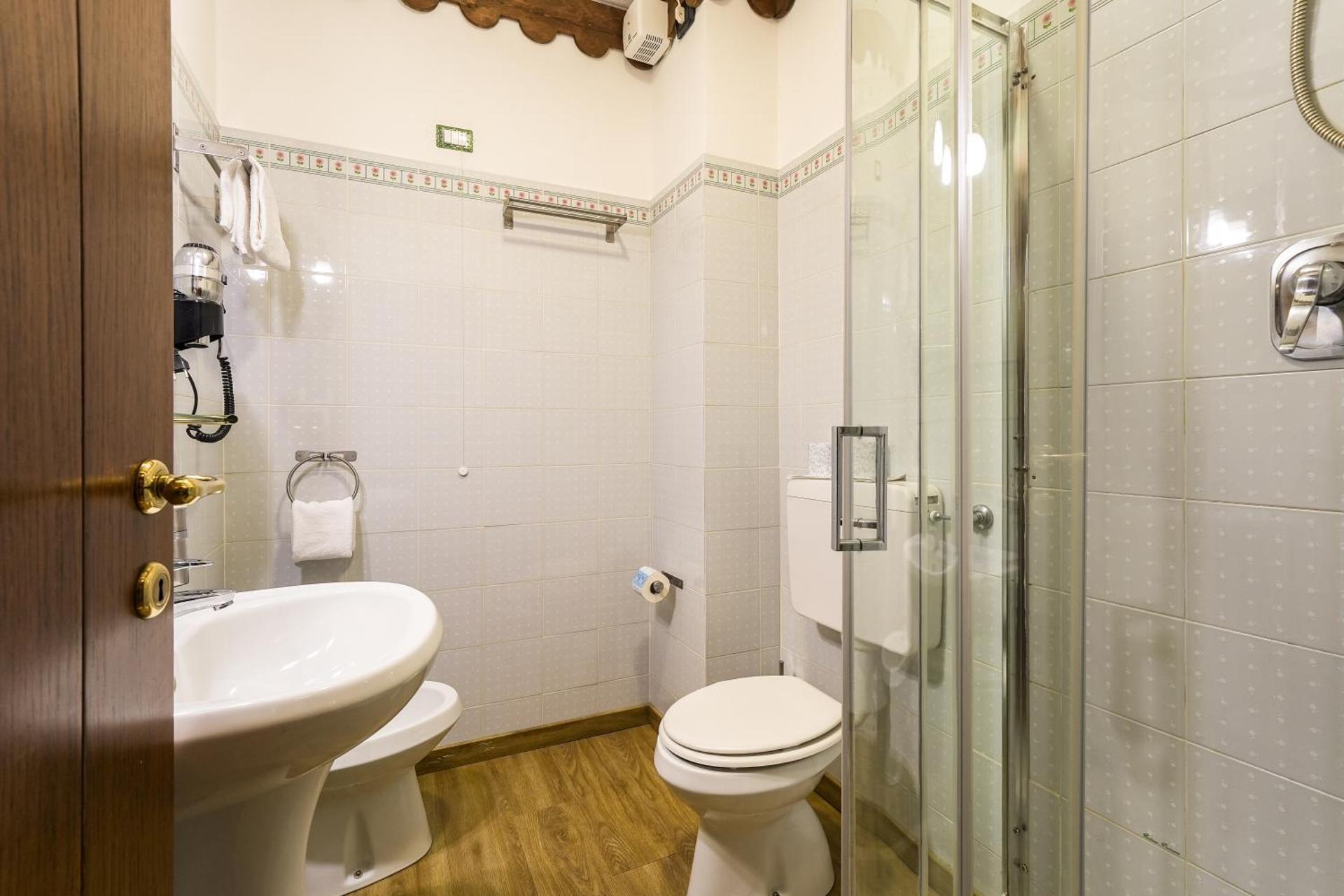 Hotel Jumeaux - Photo 26