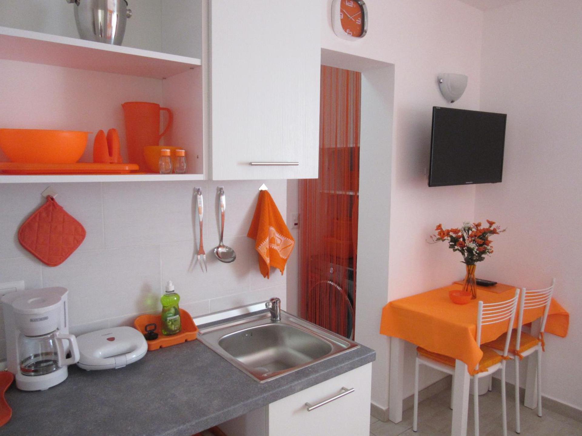 PASSION DEL CARIBE - CORAL VILLAGE 1 - modern and fully equipped apartments & suites in residence with pool and 24 hour security, close the beach, shops, bars, restaurants & entertainment - Photo 5