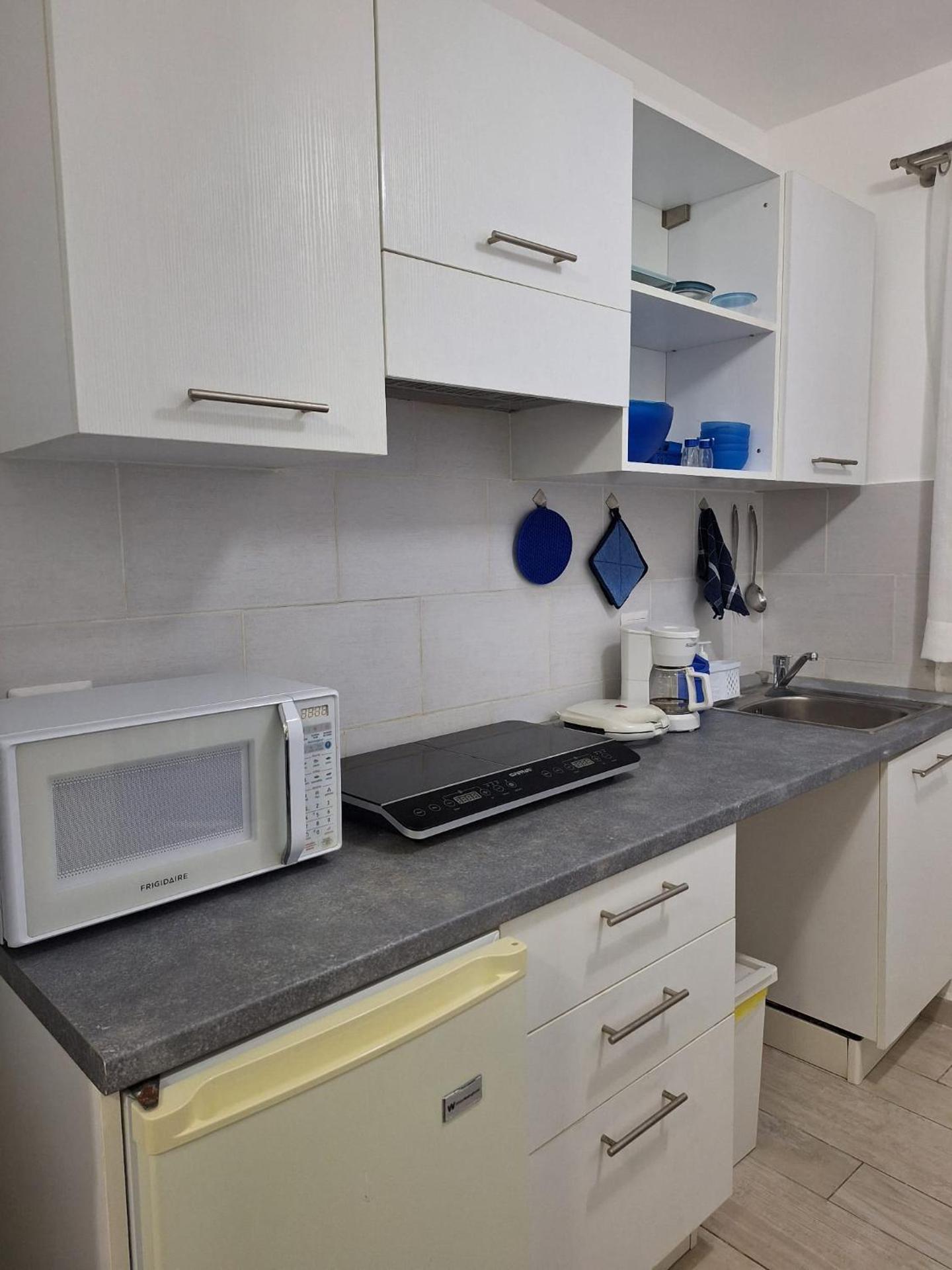 PASSION DEL CARIBE - CORAL VILLAGE 1 - modern and fully equipped apartments & suites in residence with pool and 24 hour security, close the beach, shops, bars, restaurants & entertainment - Photo 78