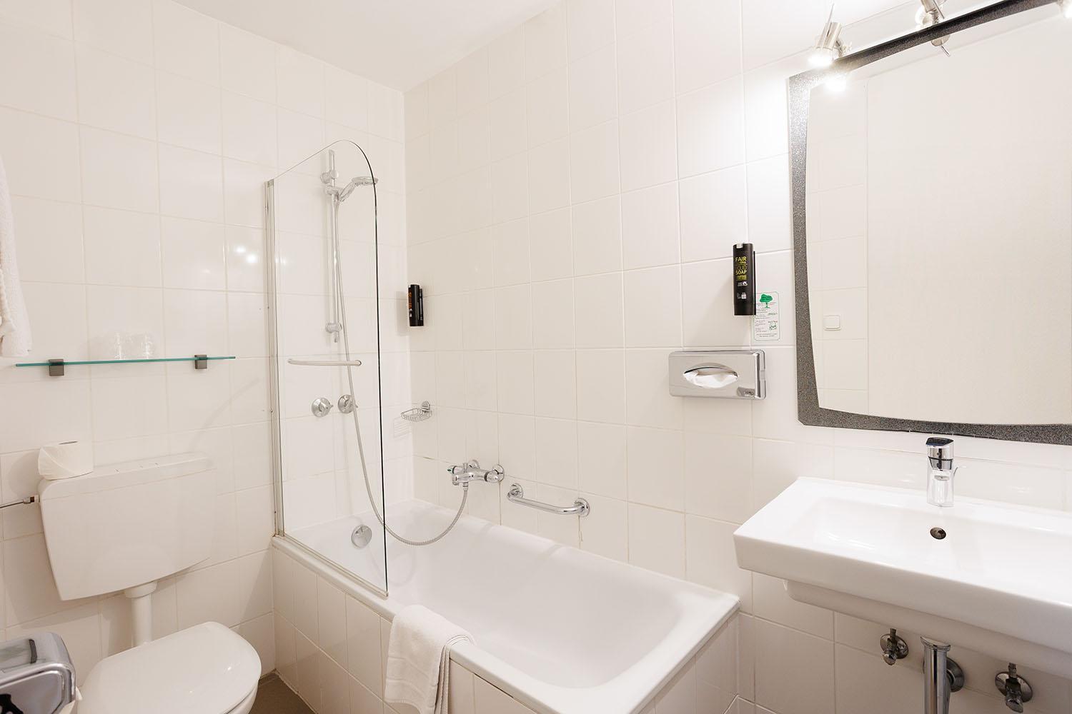 Hotel Nymphenburg City - München - Photo 37