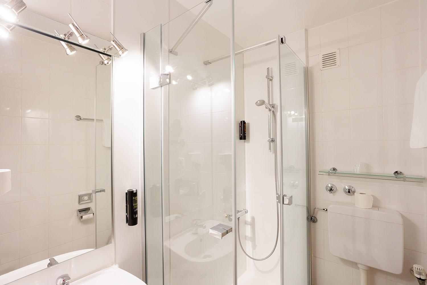 Hotel Nymphenburg City - München - Photo 74