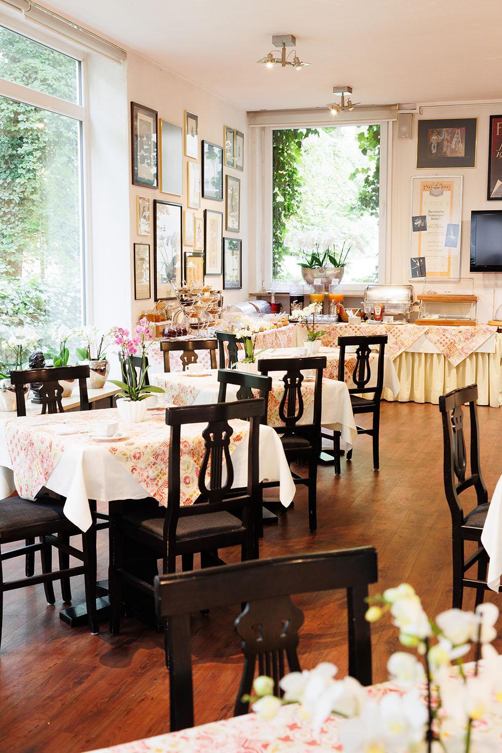 Hotel Nymphenburg City - München - Photo 86