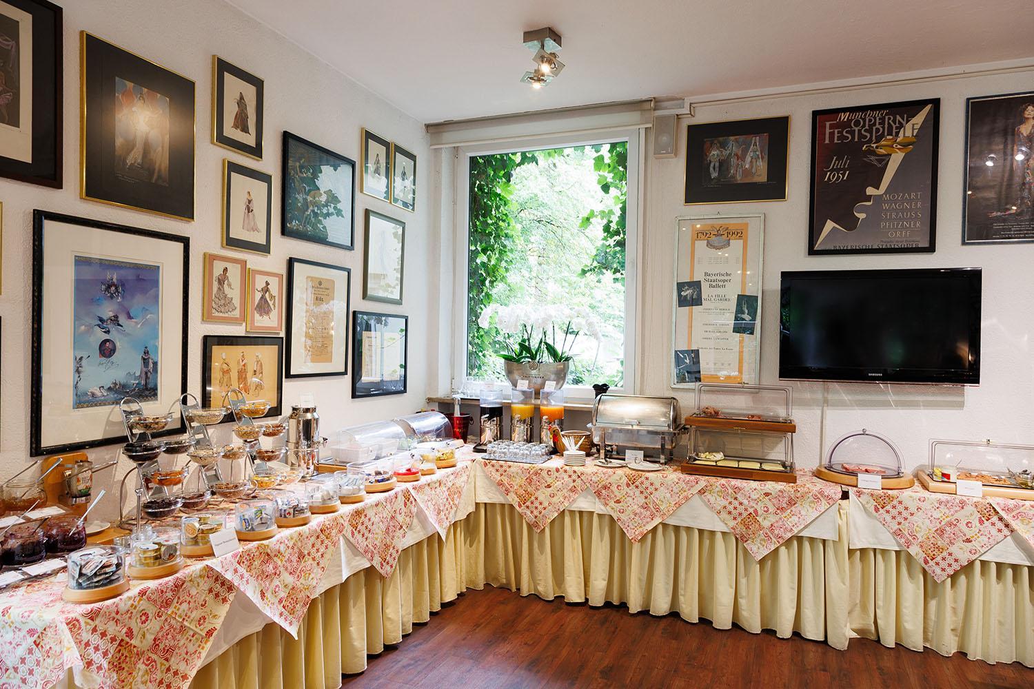 Hotel Nymphenburg City - München - Photo 94