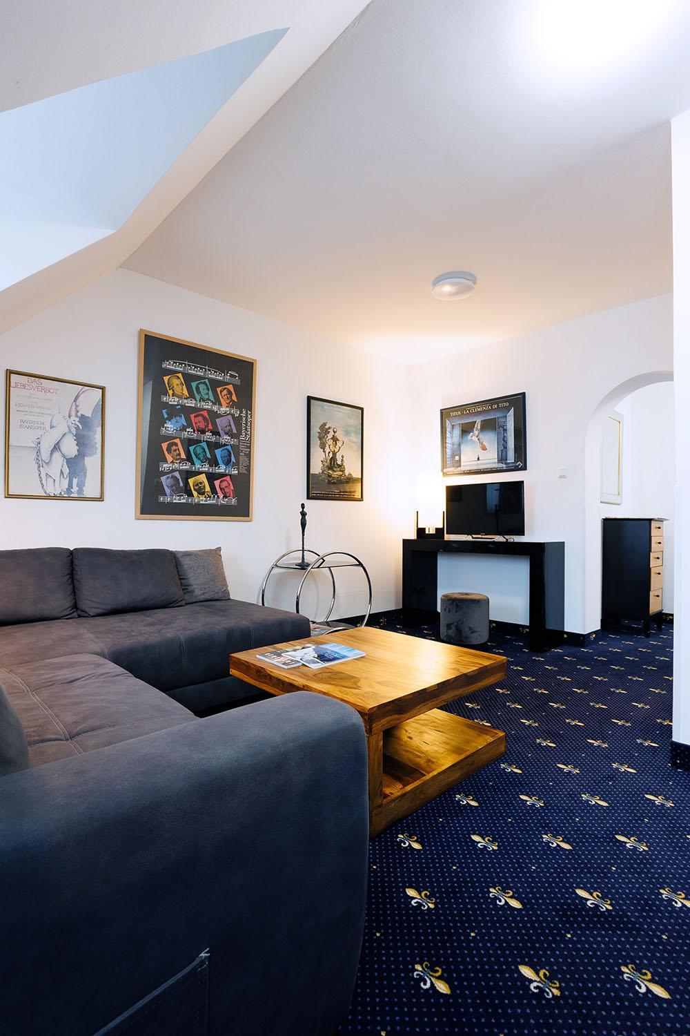 Hotel Nymphenburg City - München - Photo 79