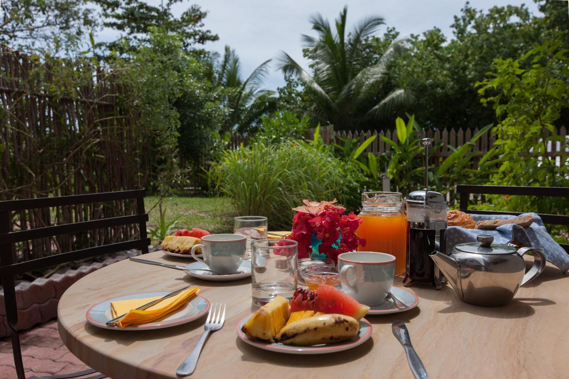 L'Hirondelle Self Catering Guest House - Photo 37