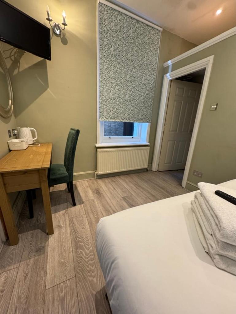 The Paramount Hotel - Photo 8