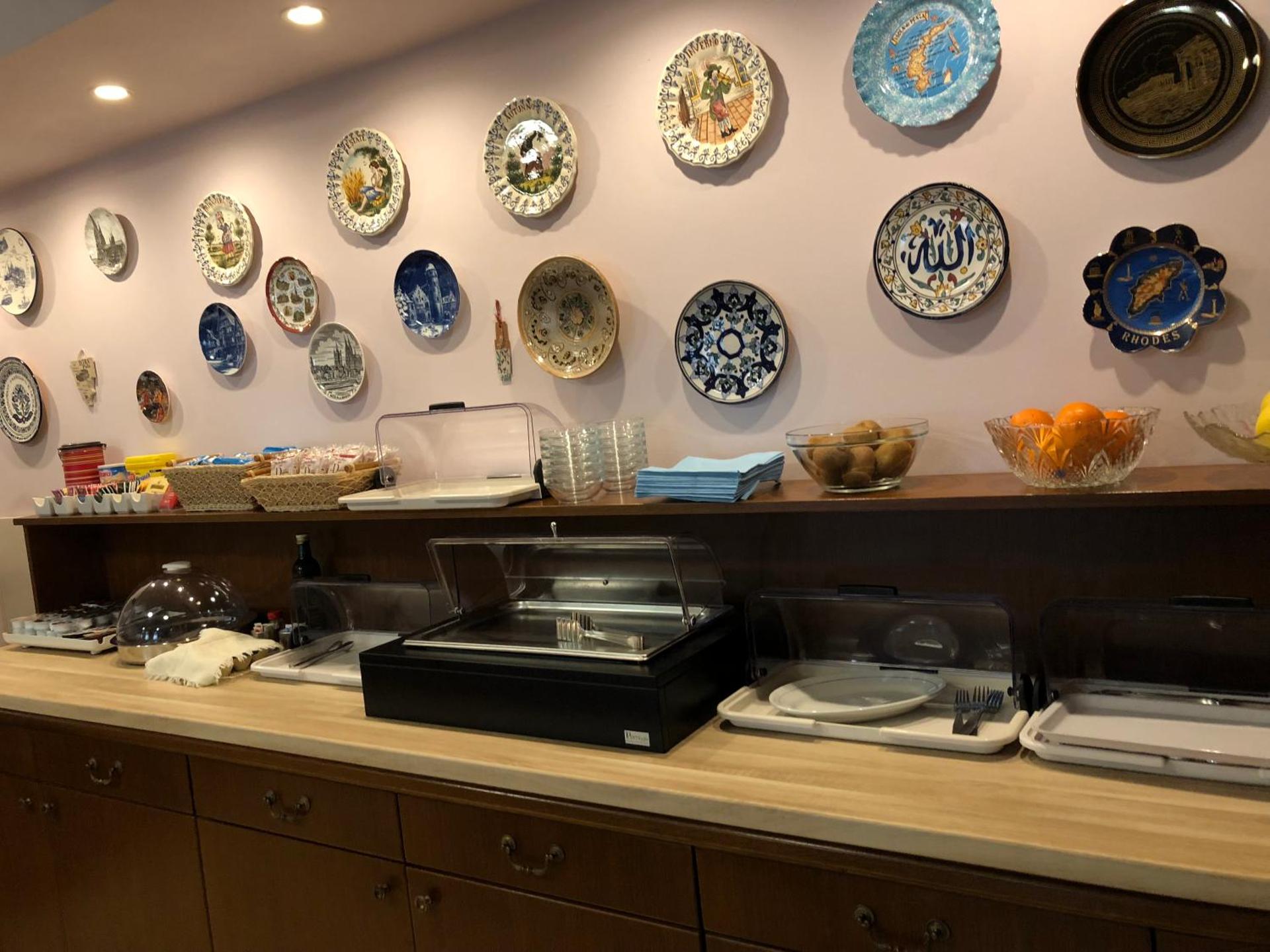 Hotel Victoria - Photo 26