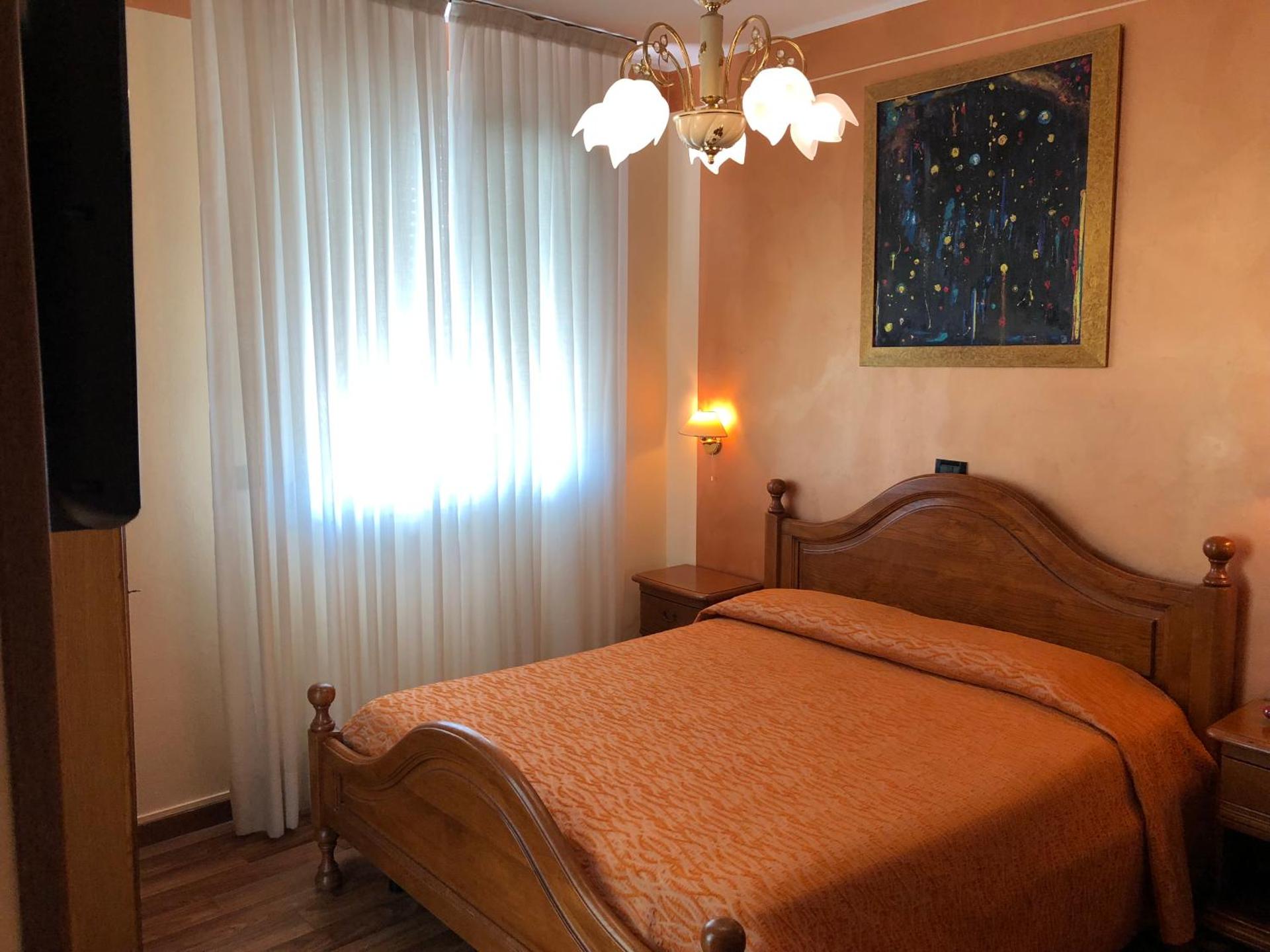 Hotel Victoria - Photo 38