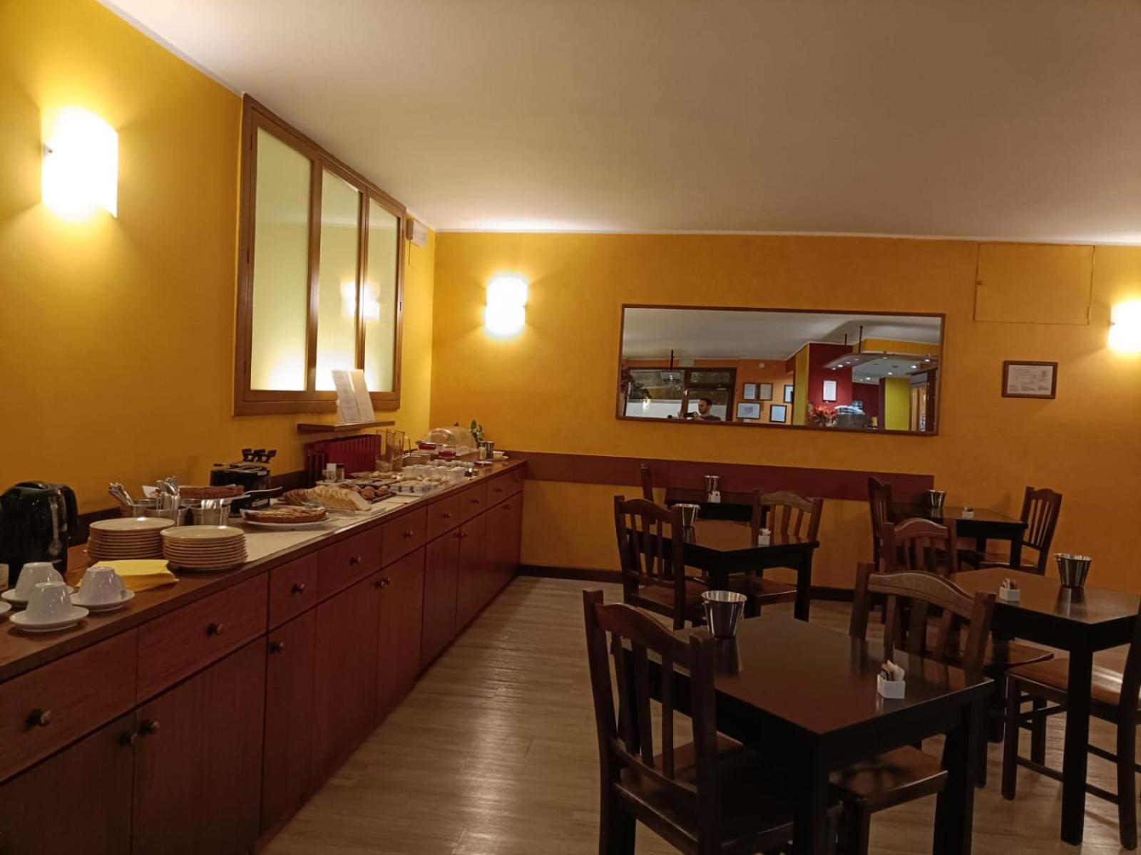 Albergo Hotel Giardino - Photo 47