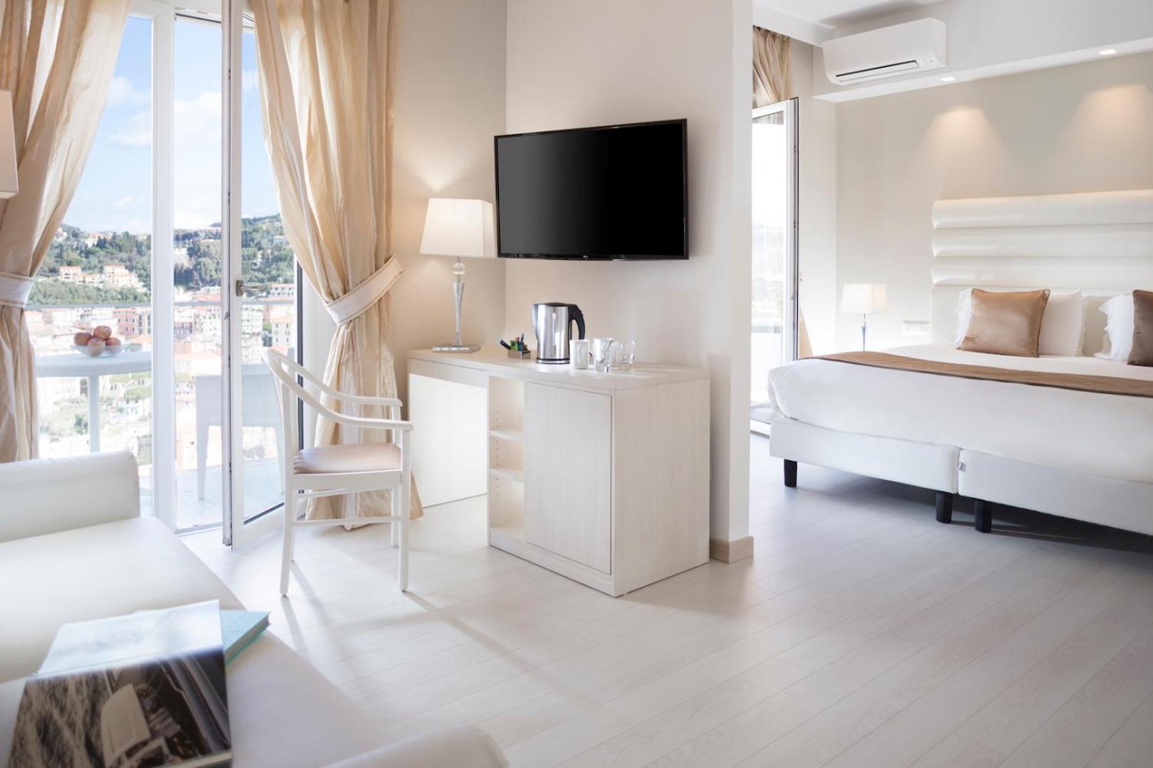 Europa Grand Hotel - Photo 19