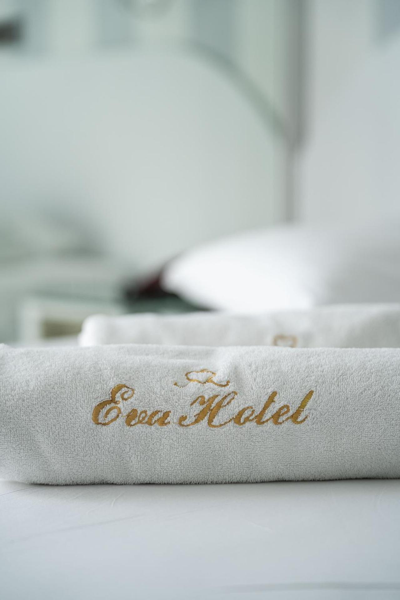 Eva Hotel Piraeus - Photo 34
