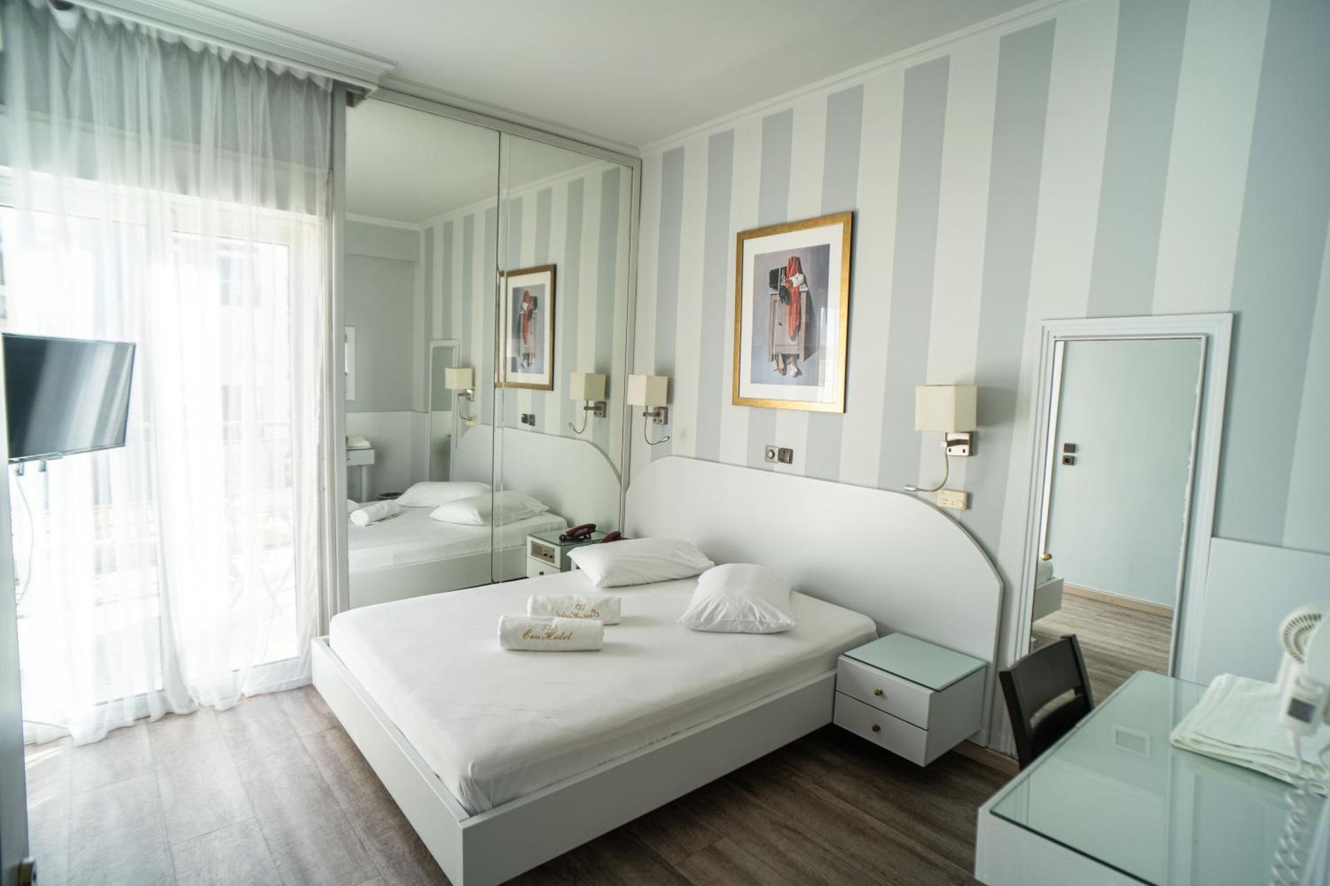 Eva Hotel Piraeus
