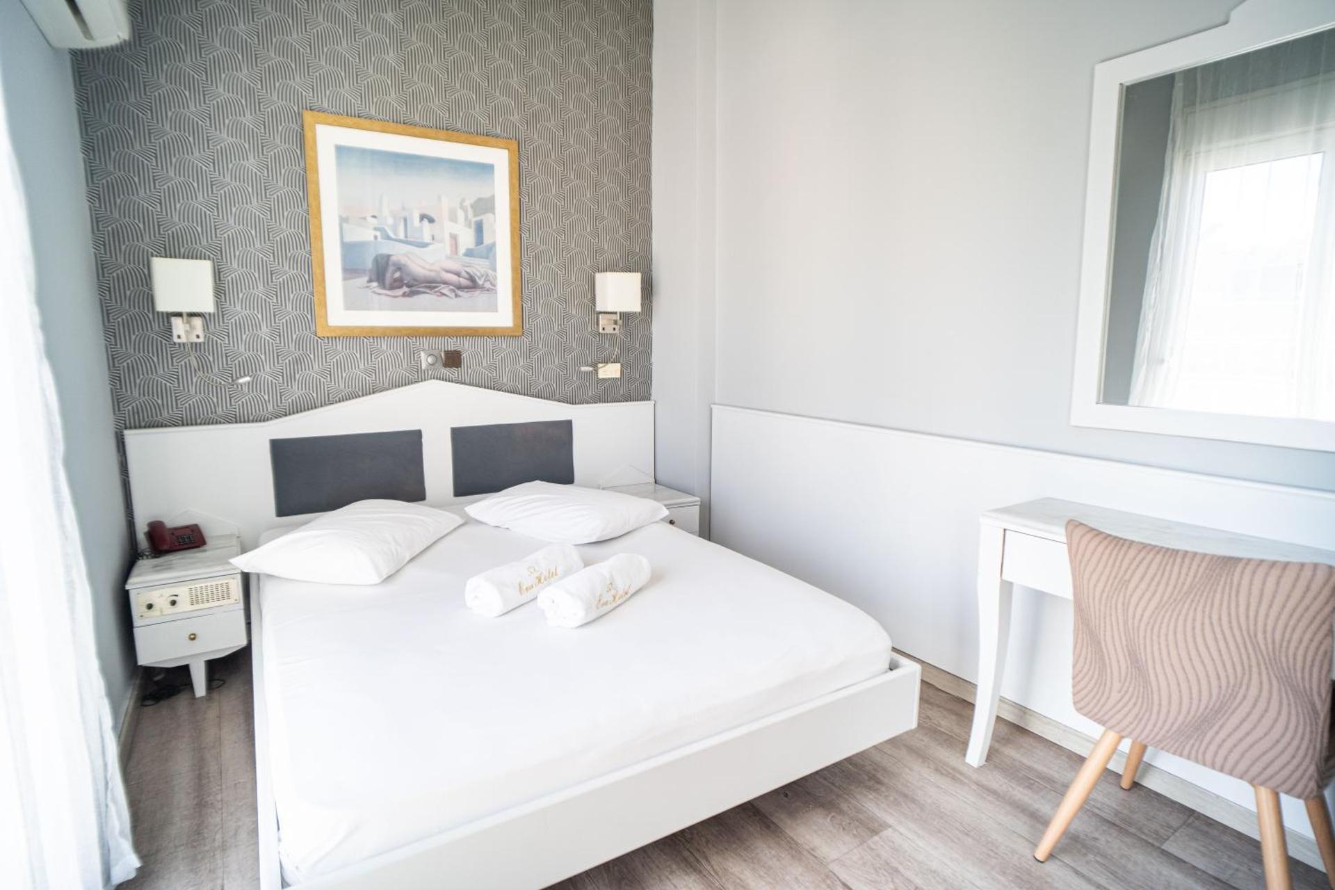 Eva Hotel Piraeus - Photo 14