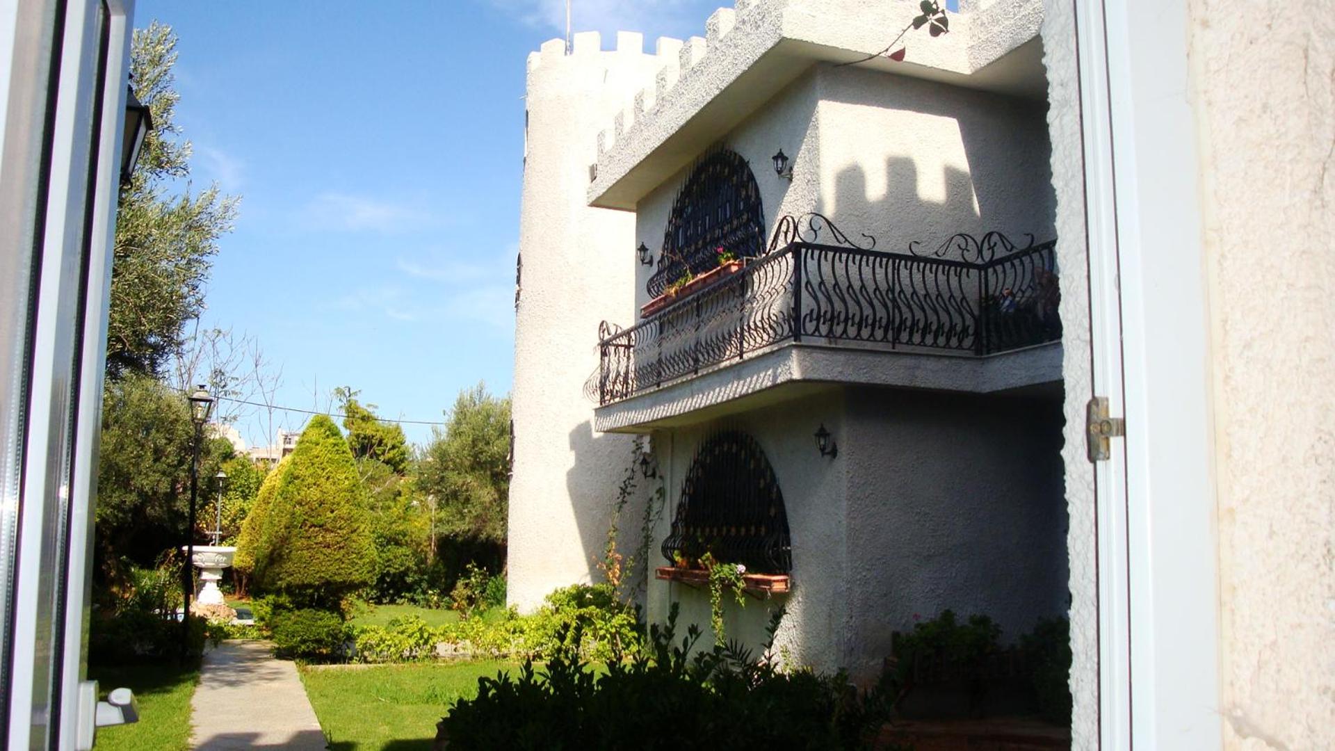 Castle By The Sea - Photo 136