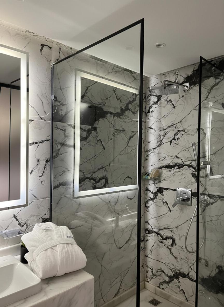 New Blue Pyramids Cave - Photo 25