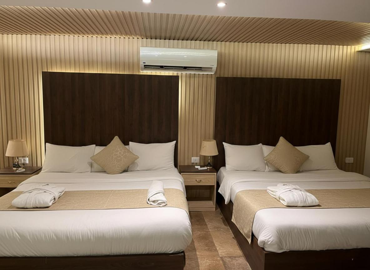 New Blue Pyramids Cave - Photo 27