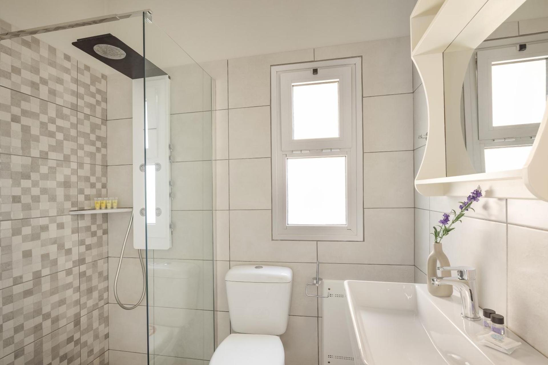 Panorama Fanari studios and apartments - Photo 6