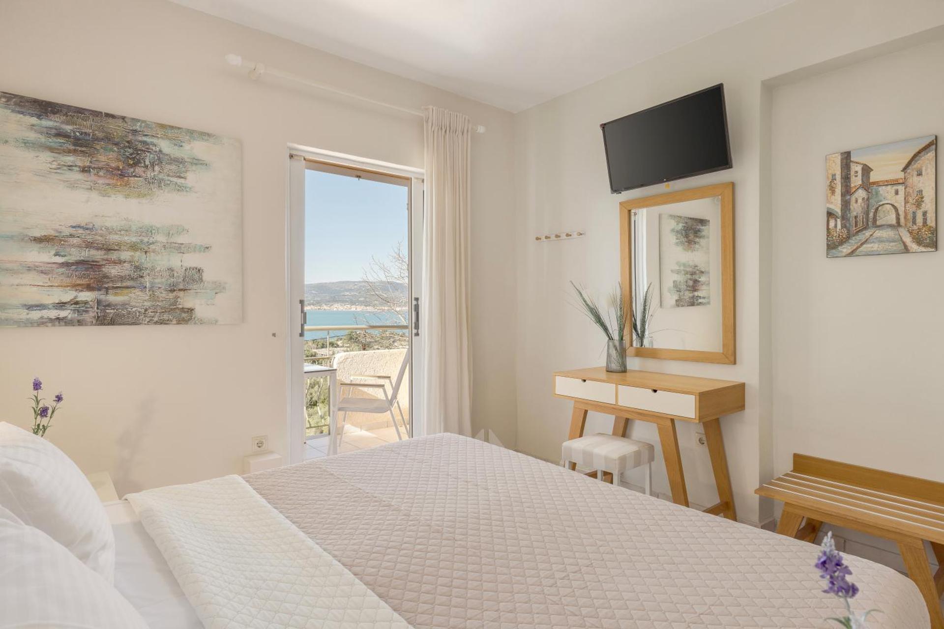 Panorama Fanari studios and apartments - Photo 4
