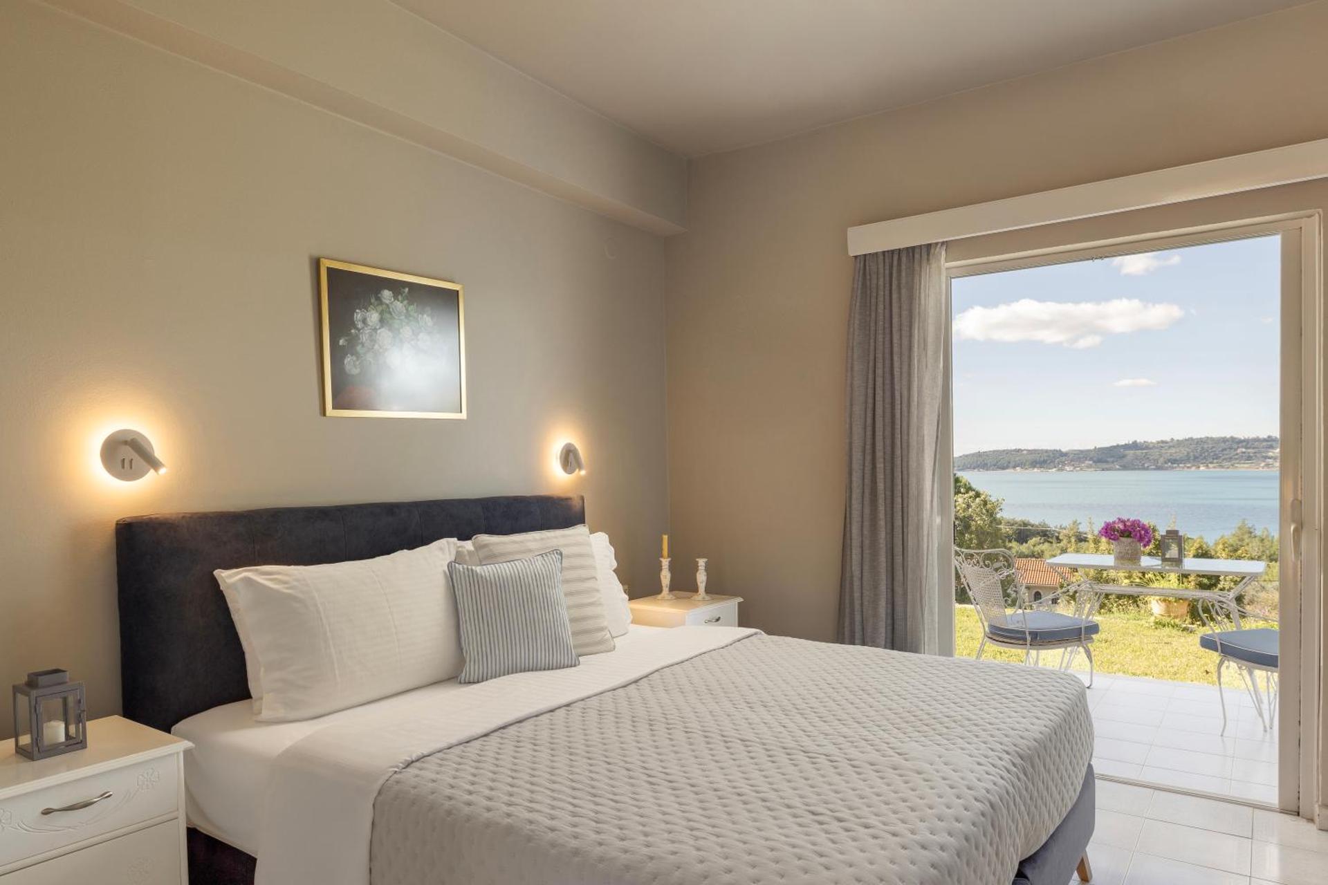 Panorama Fanari studios and apartments - Photo 8