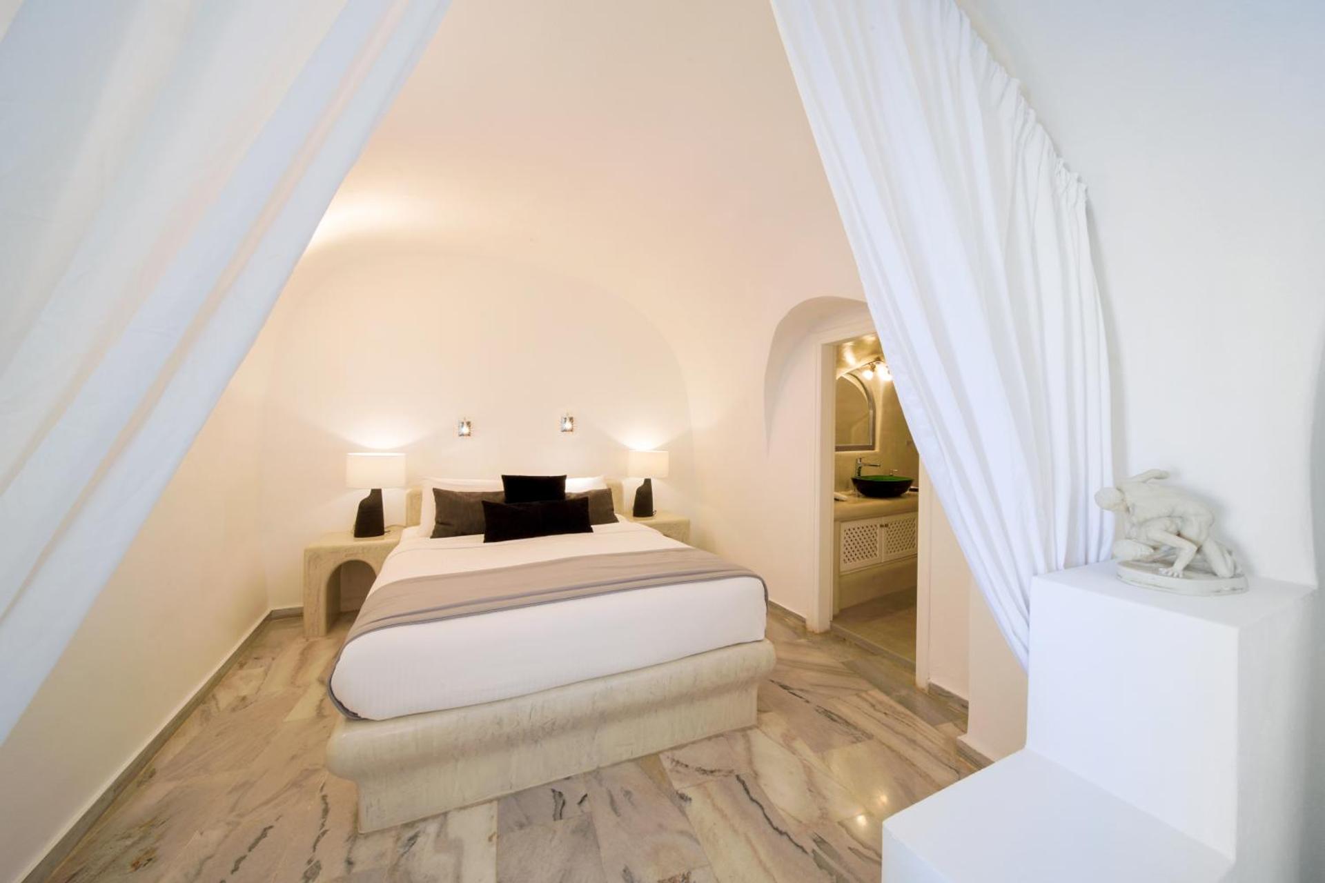 Pegasus Suites & Spa - Photo 8