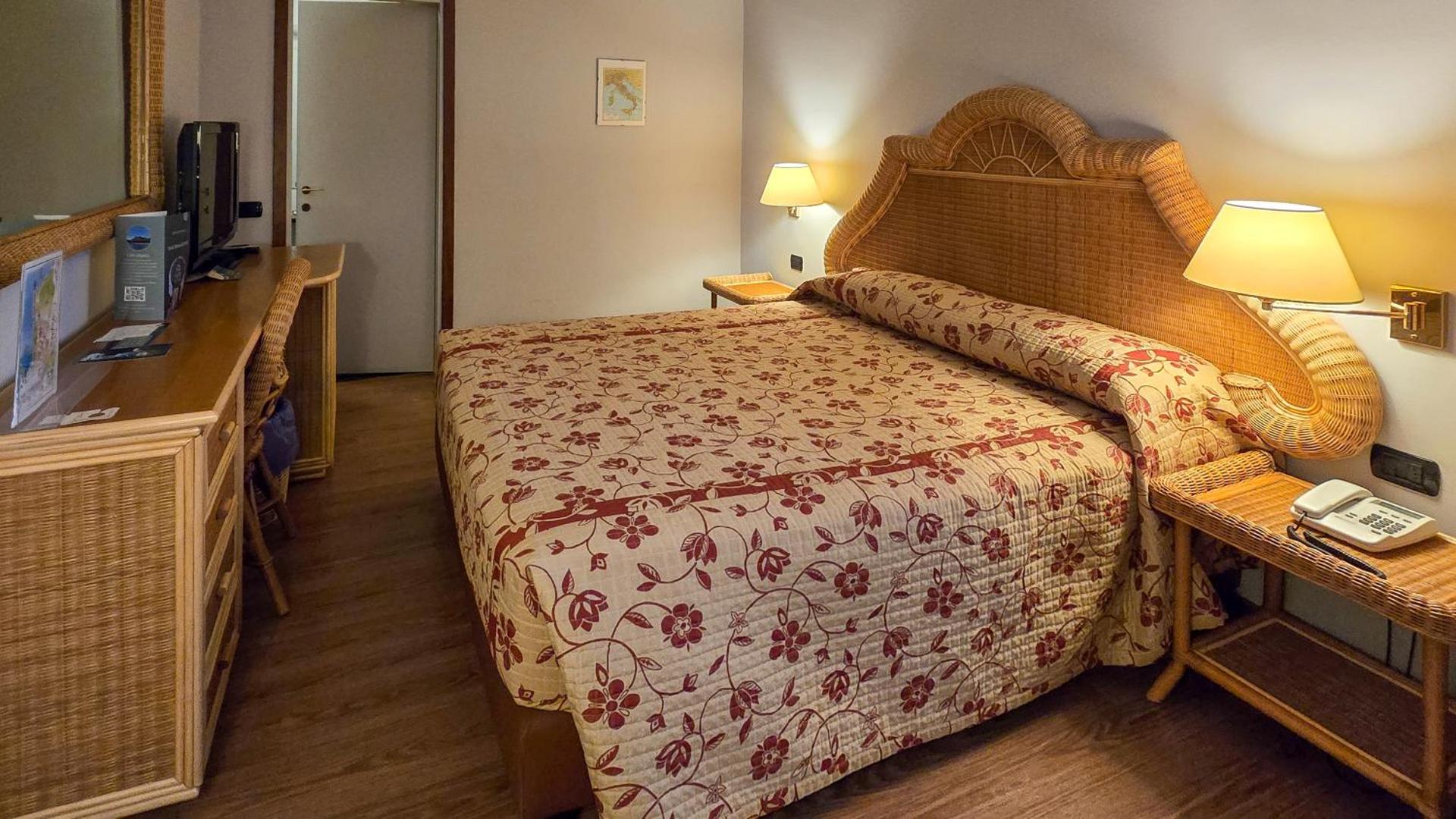 Hotel Dei Tigli - Photo 32