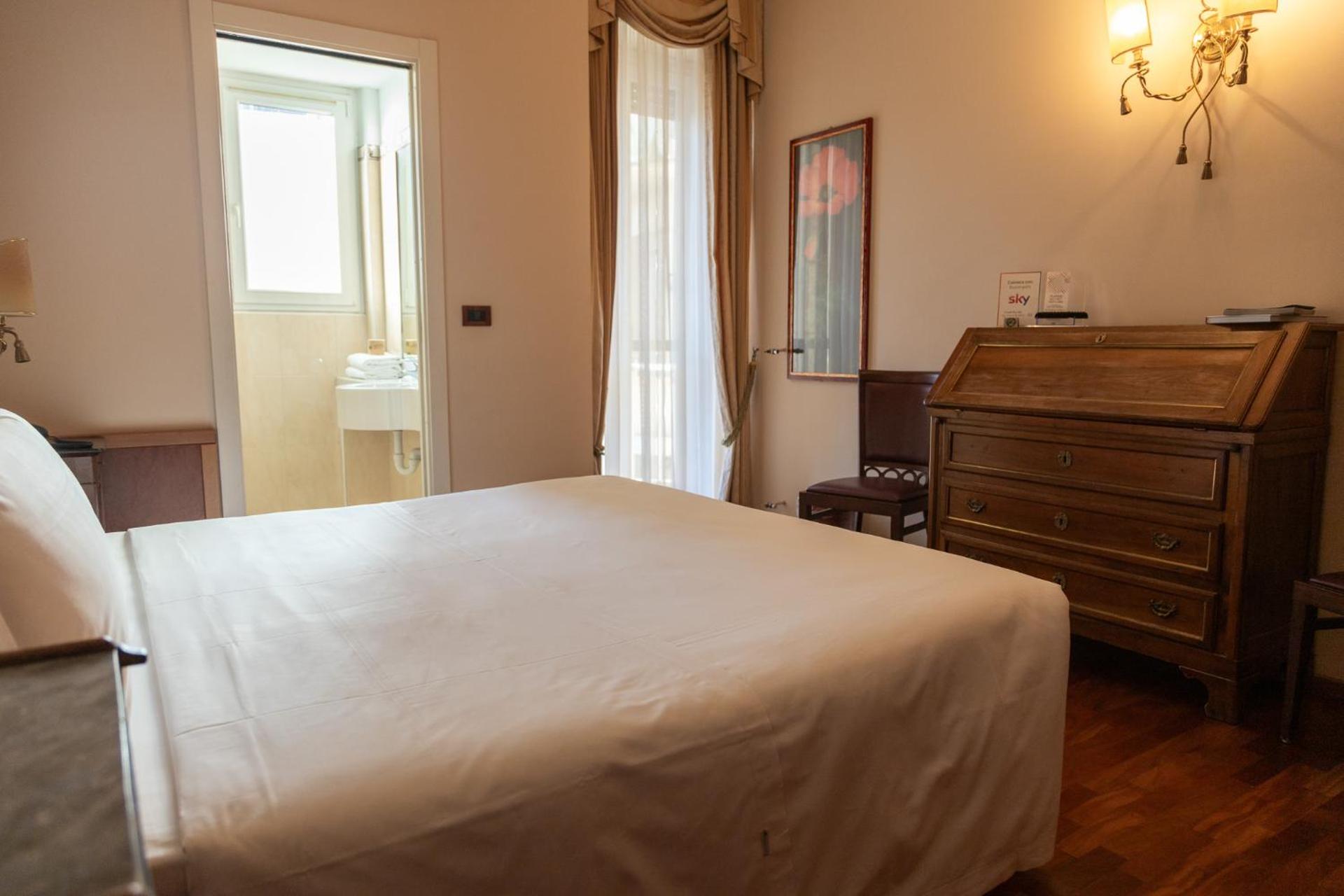 Hotel Continental - Photo 113