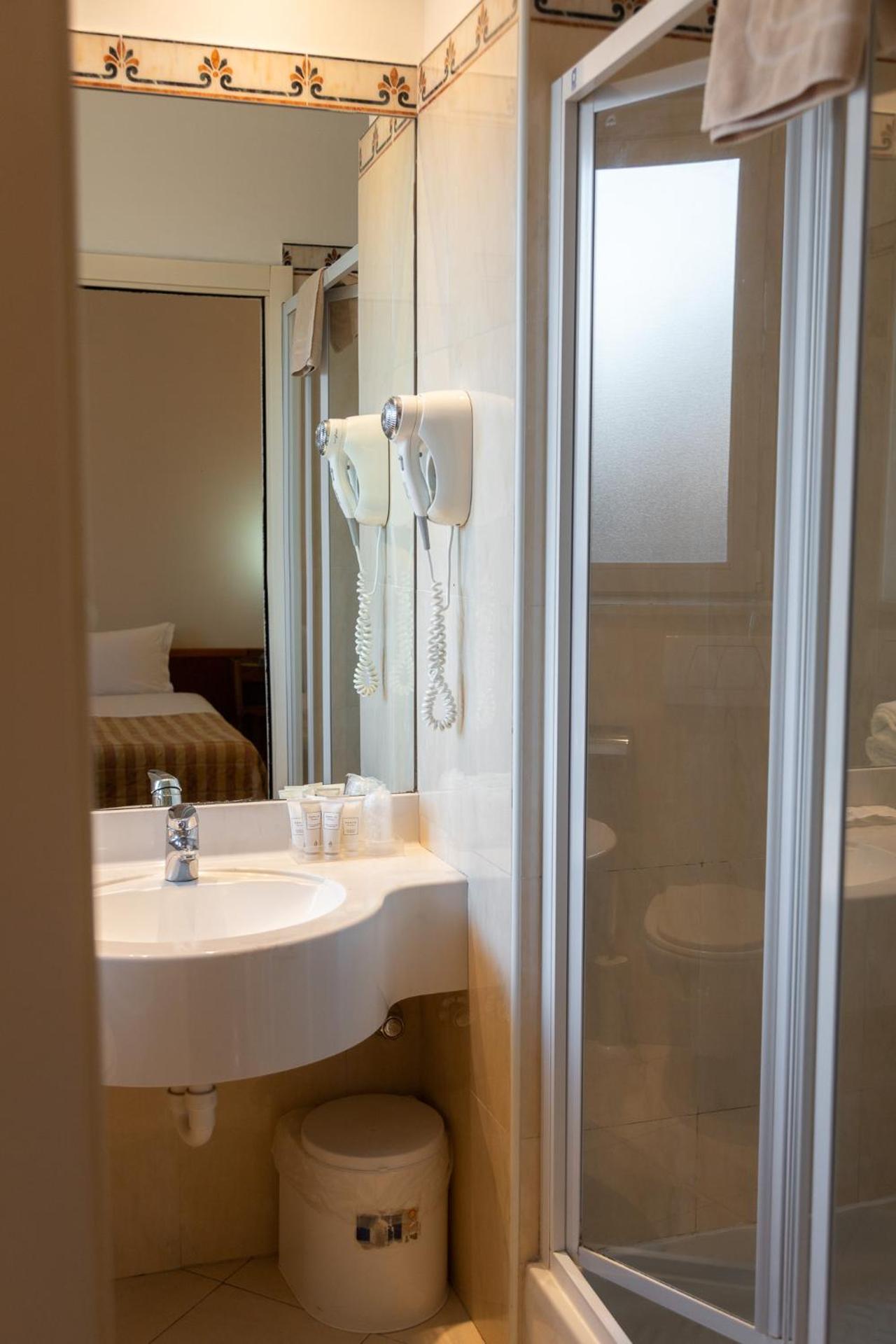 Hotel Continental - Photo 74