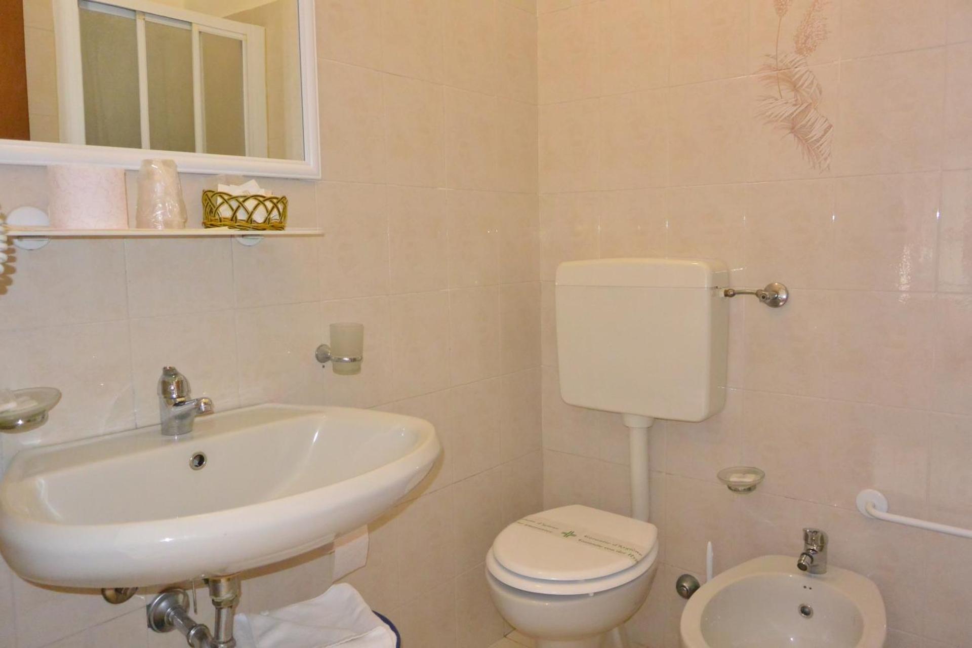 Hotel Trentina - Photo 11